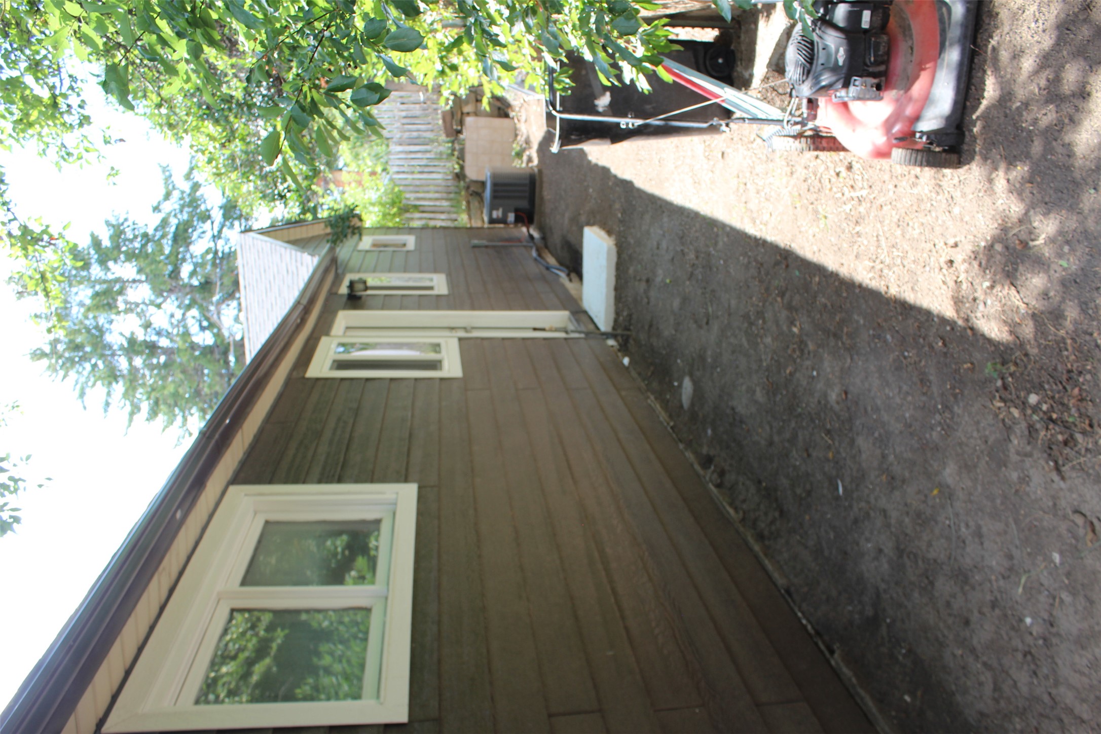 40 Crane Avenue Property Photo 4
