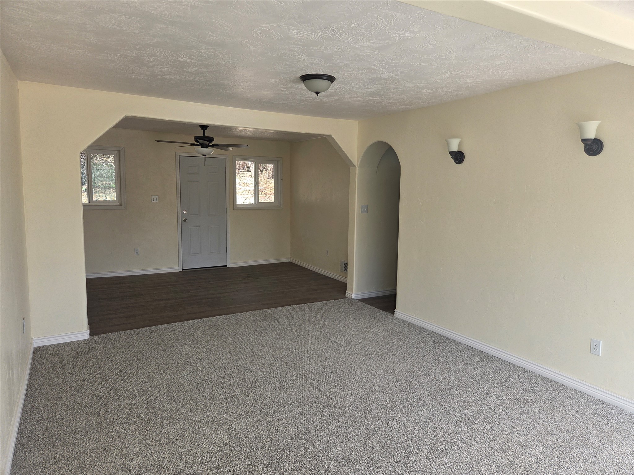 40 Crane Avenue Property Photo 8