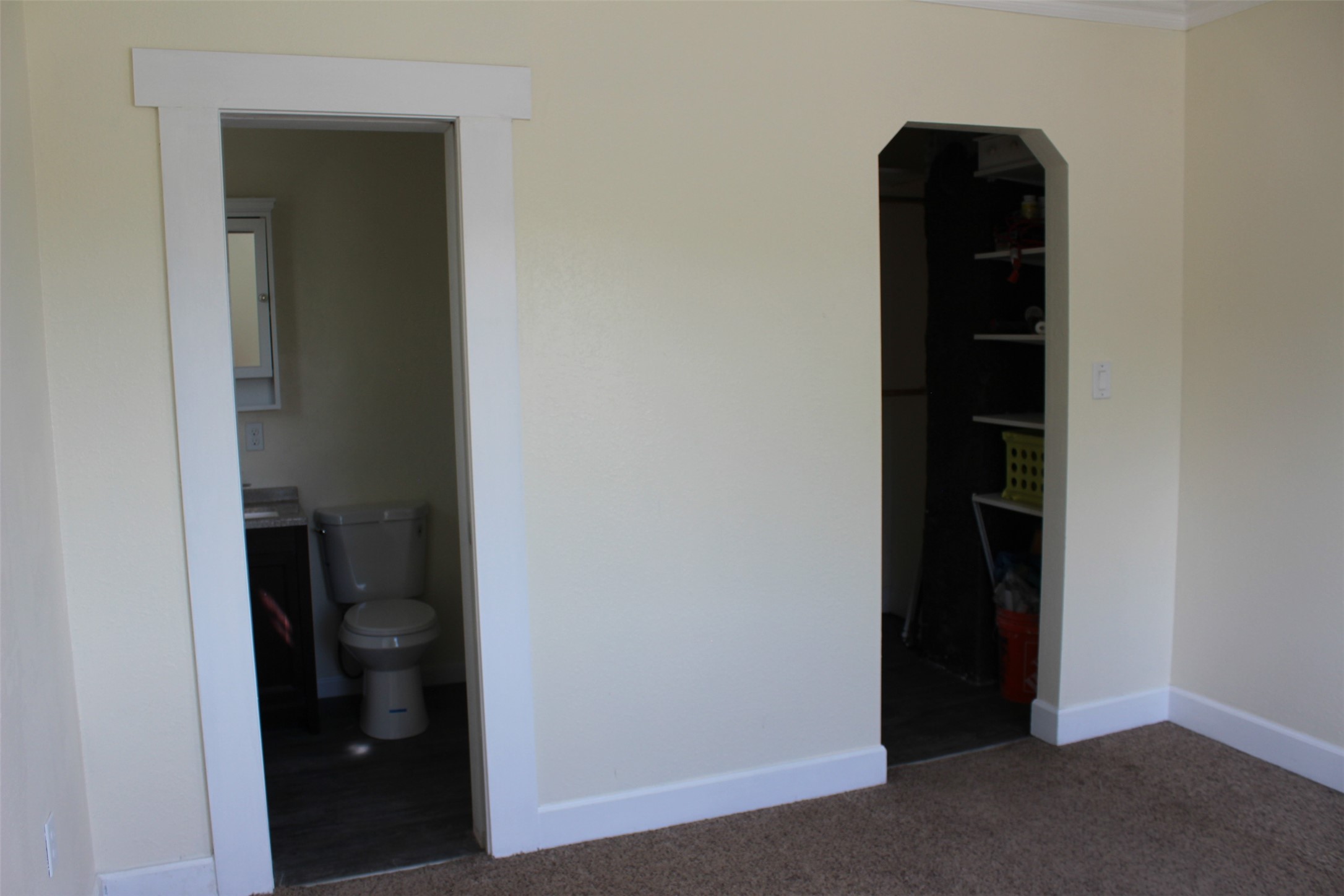 40 Crane Avenue Property Photo 11