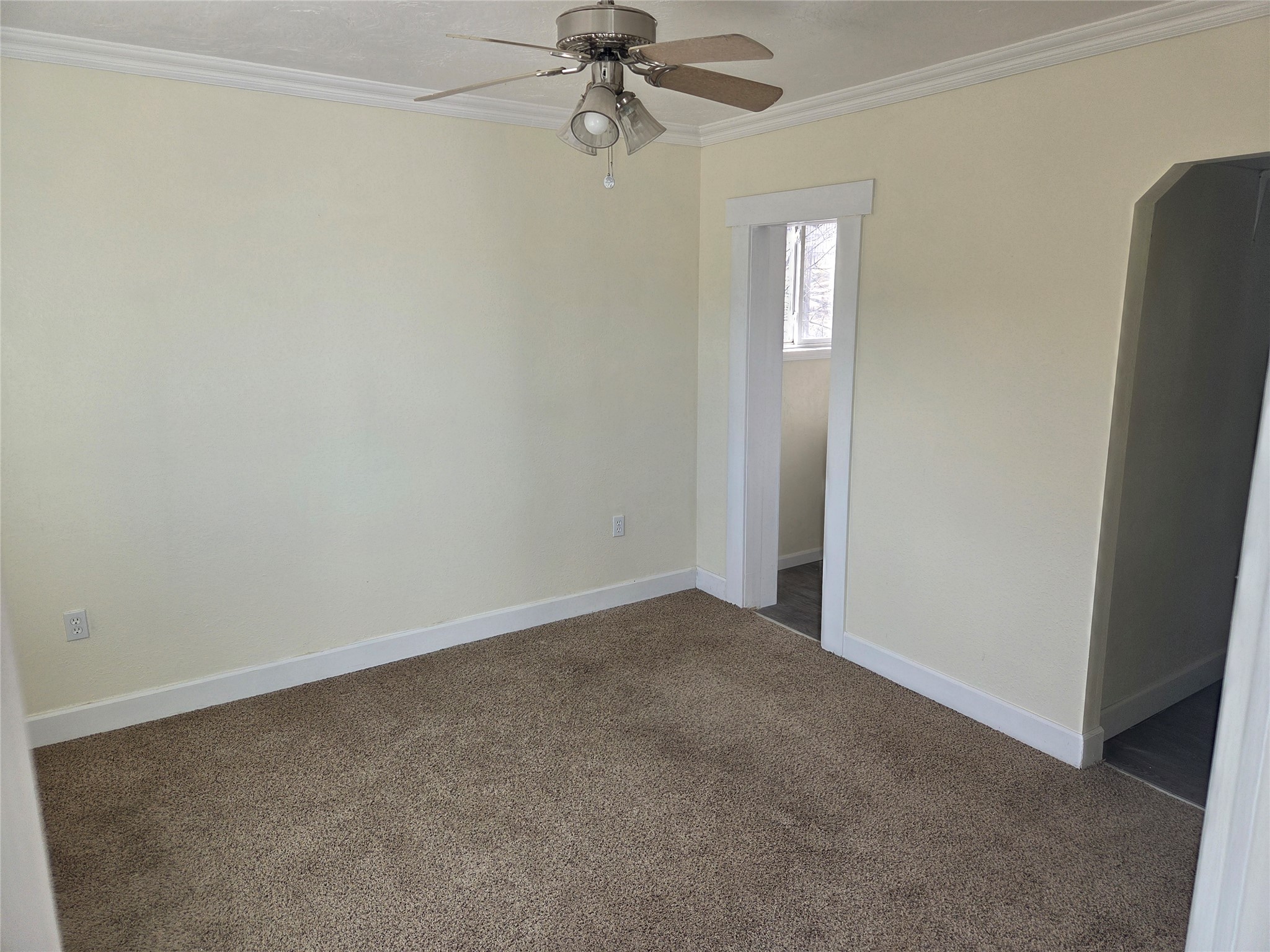 40 Crane Avenue Property Photo 20