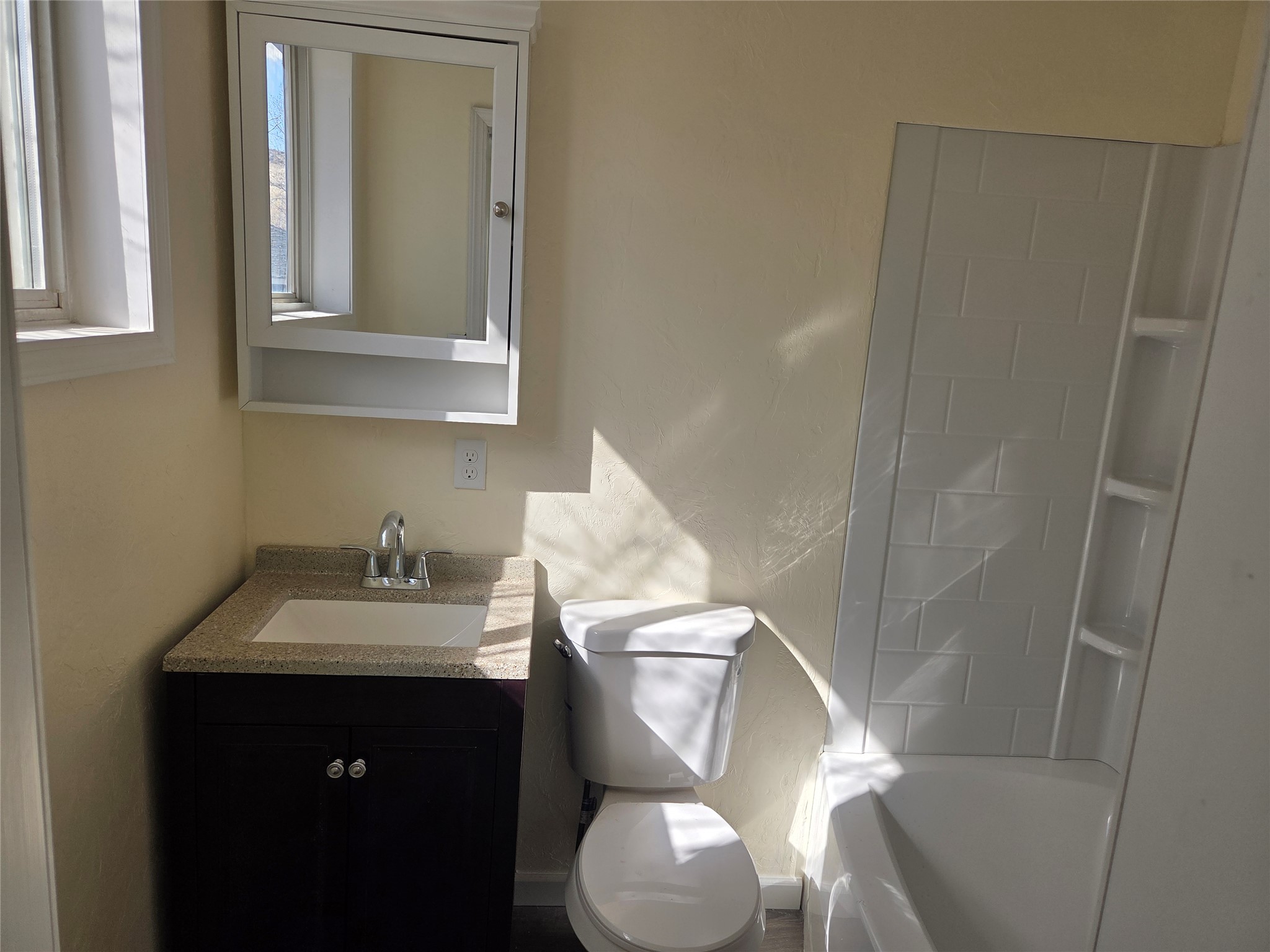 40 Crane Avenue Property Photo 21