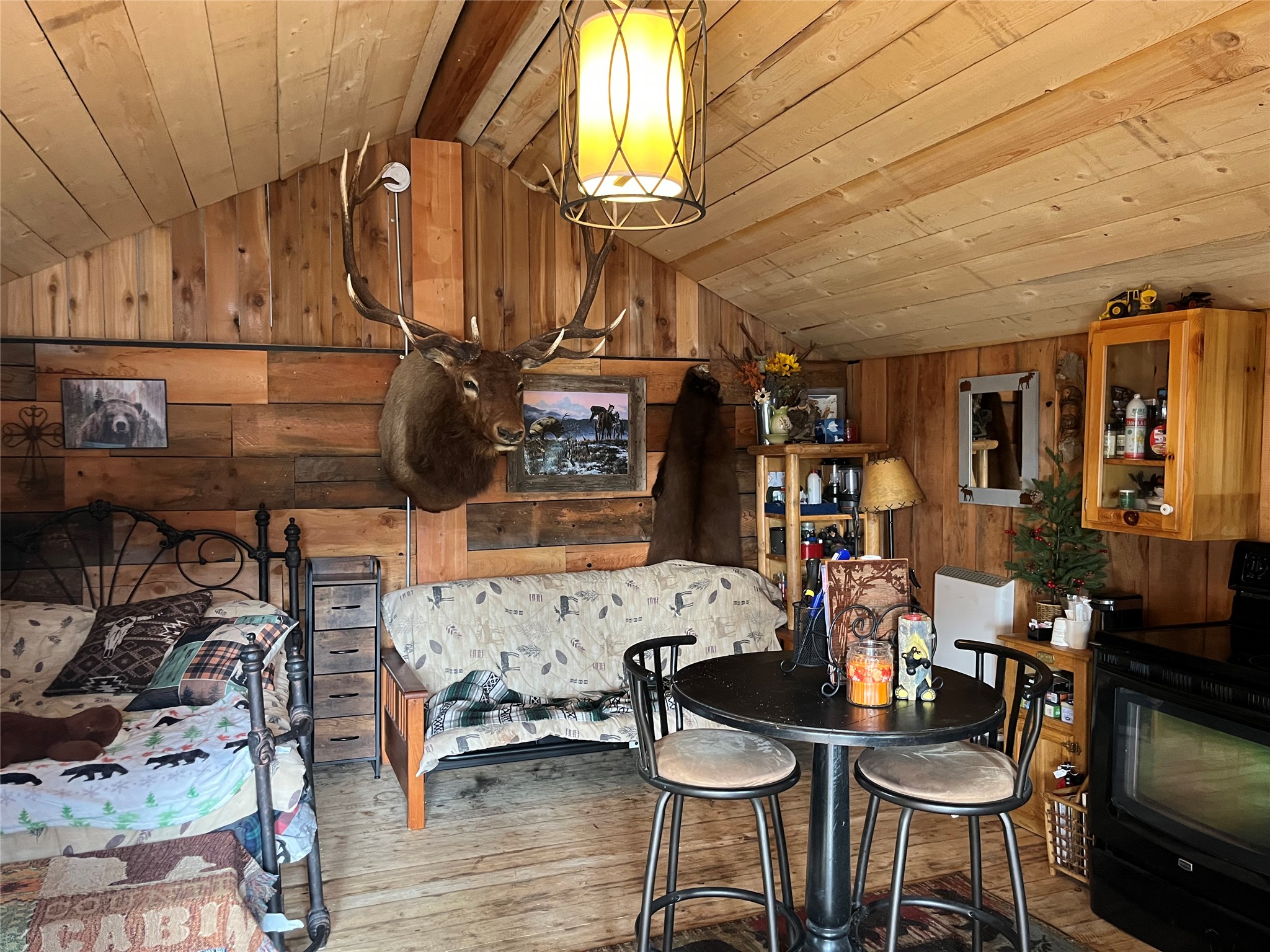 198 Acres Lane Property Photo 4