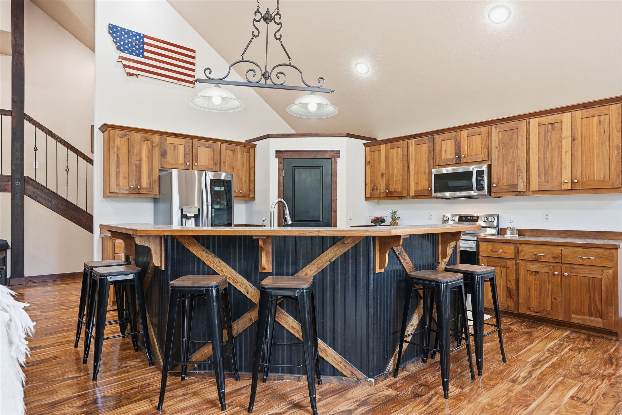 440 E 20th Street Property Photo 23