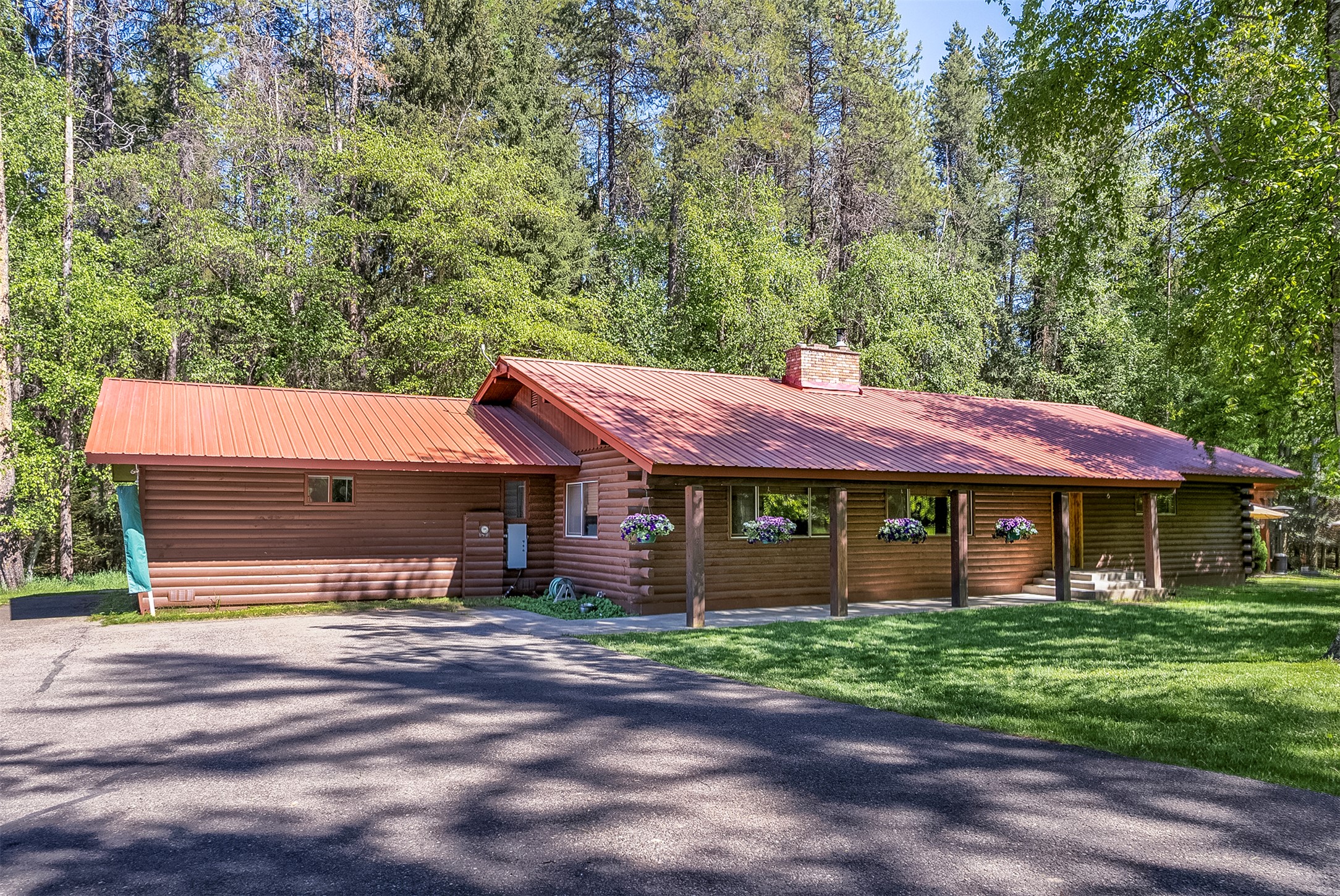 945 Swan River Road Property Photo 2