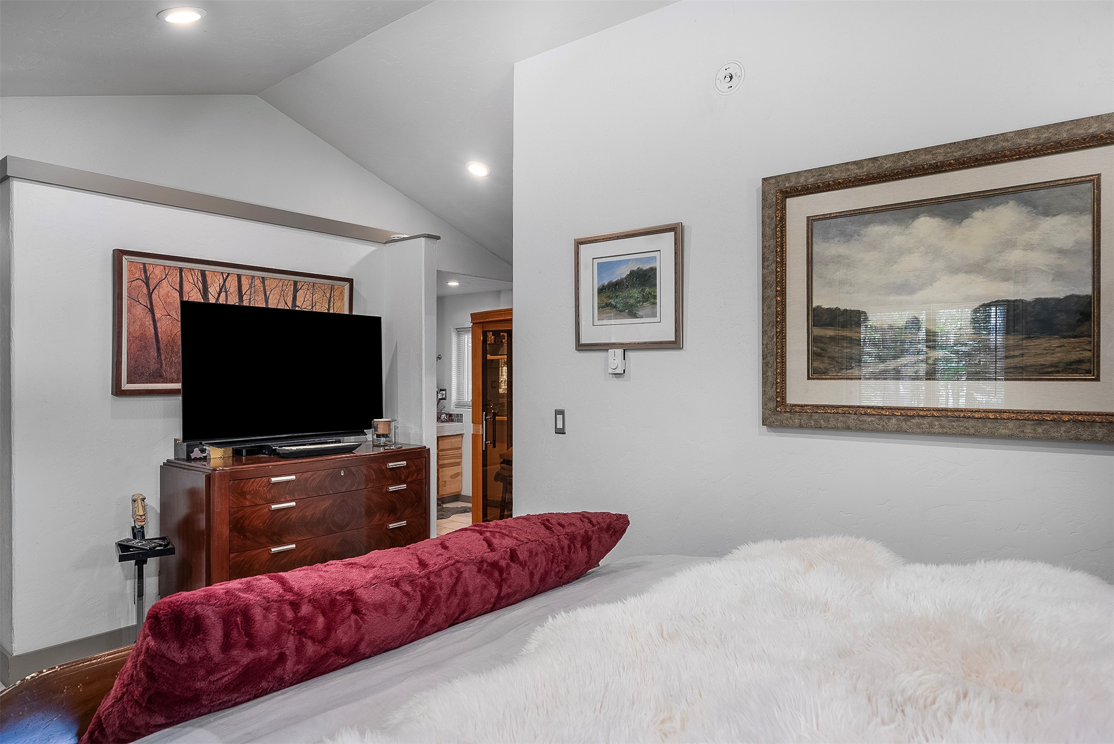 945 Swan River Road Property Photo 18