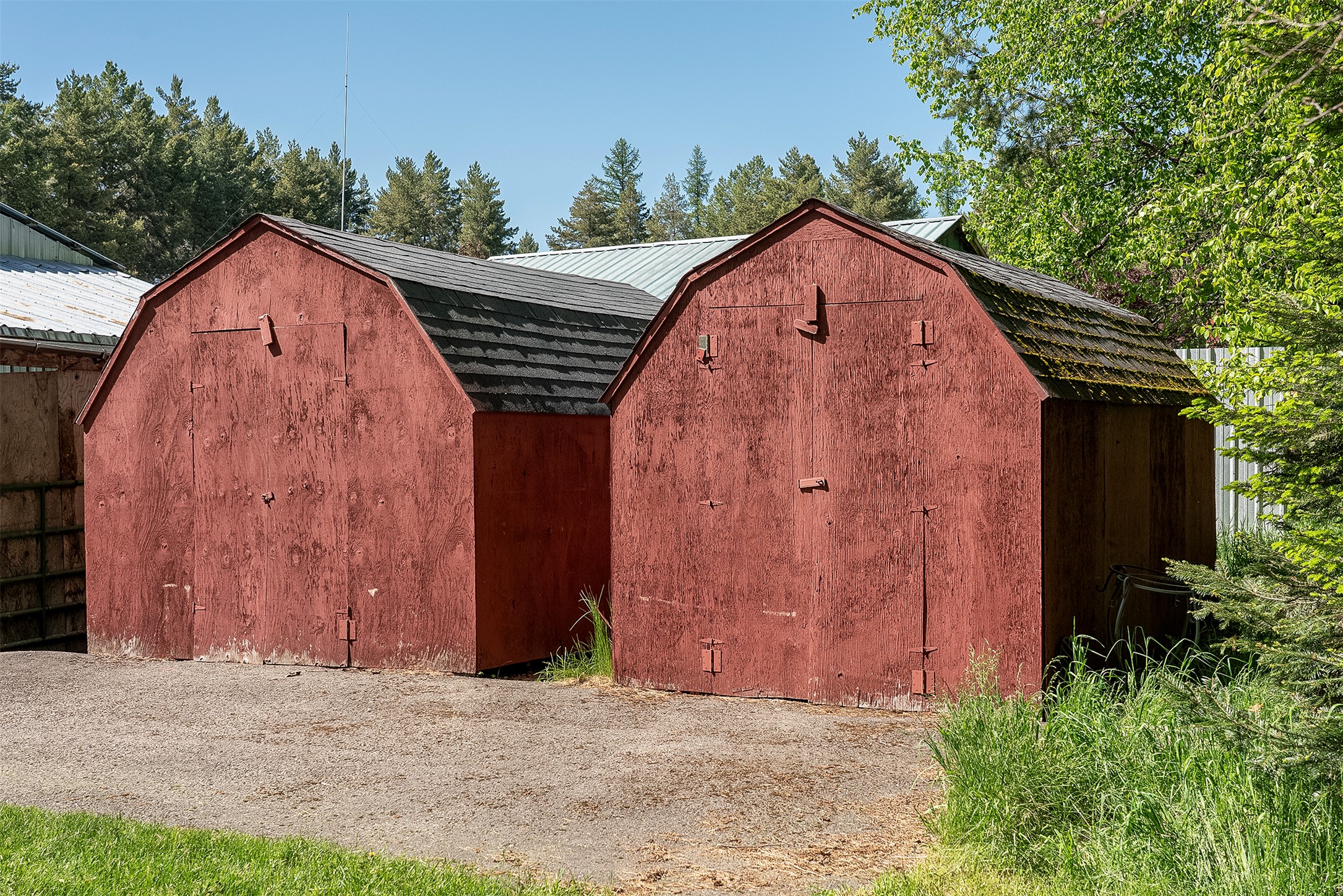 945 Swan River Road Property Photo 34