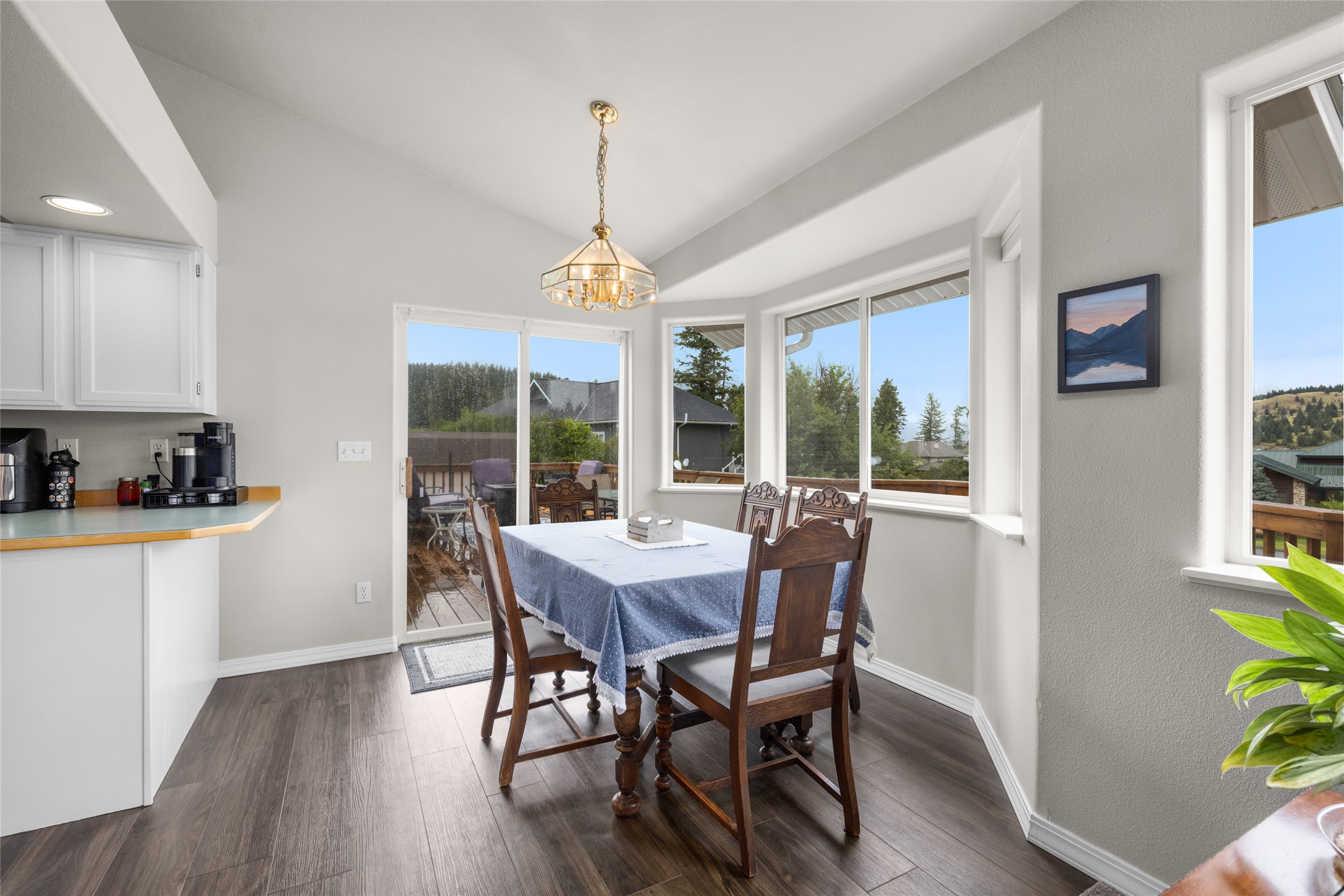 106 Rainbow Drive Property Photo 10