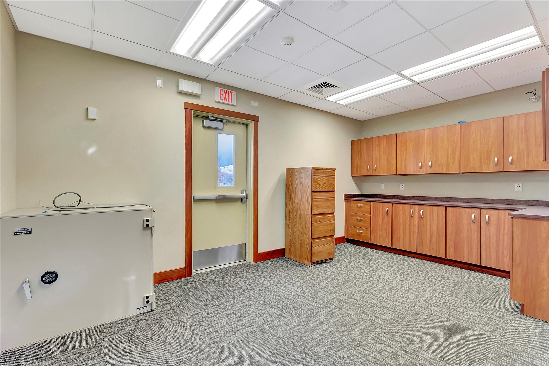 4500 Expressway Property Photo 12