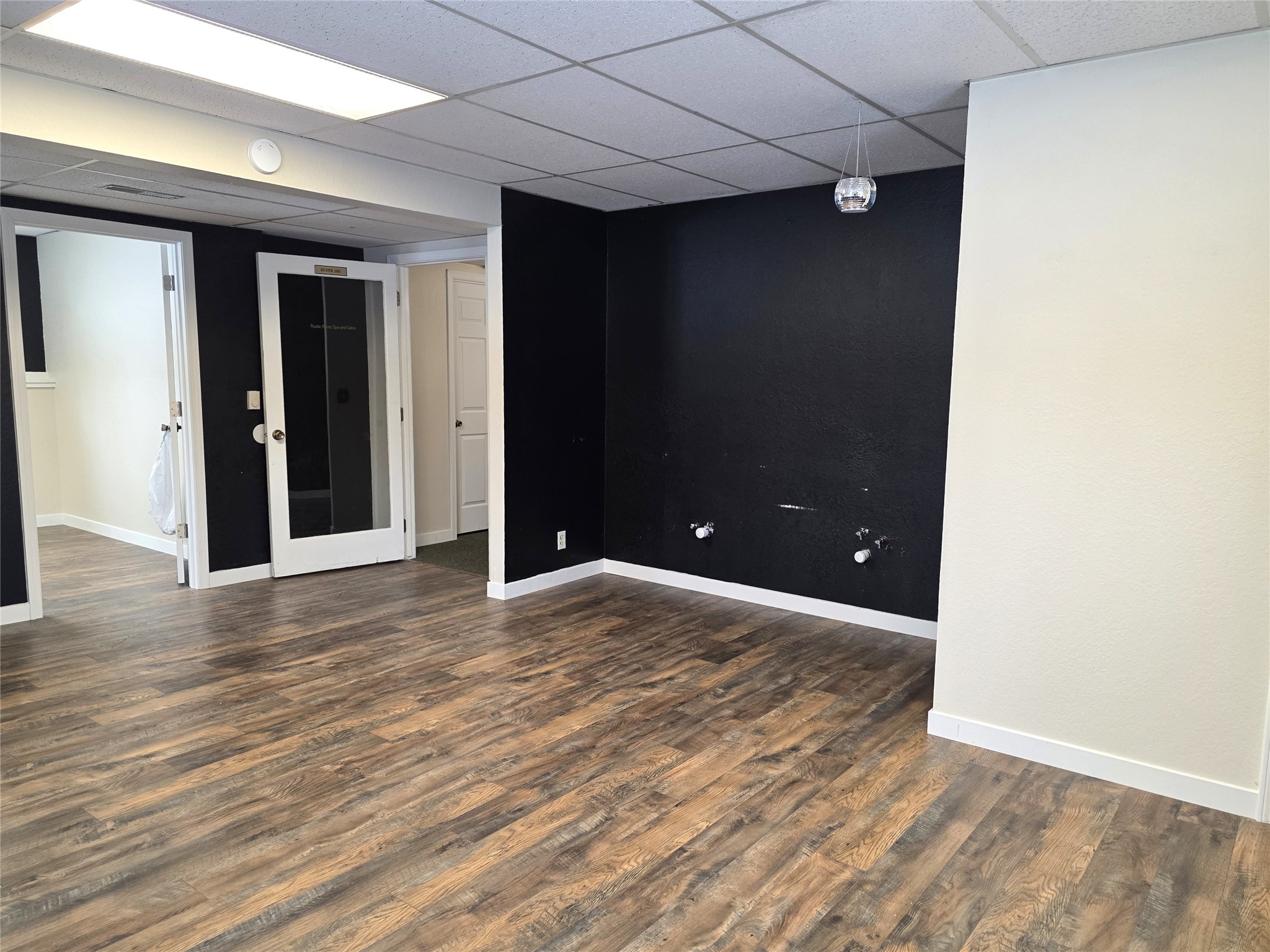 6 9th Street E Unit #102 Property Photo 3