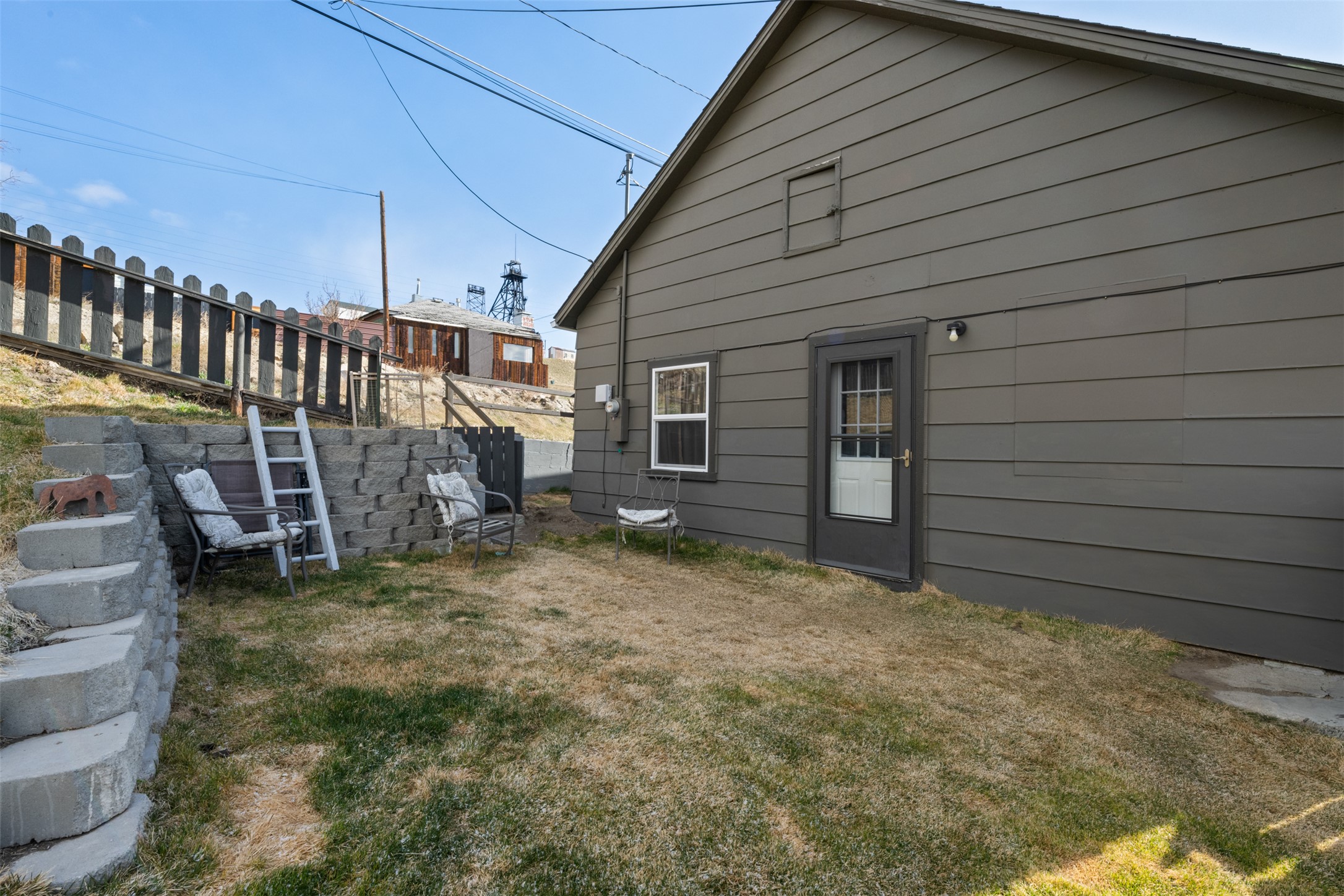 34 E Summit Street Property Photo 26