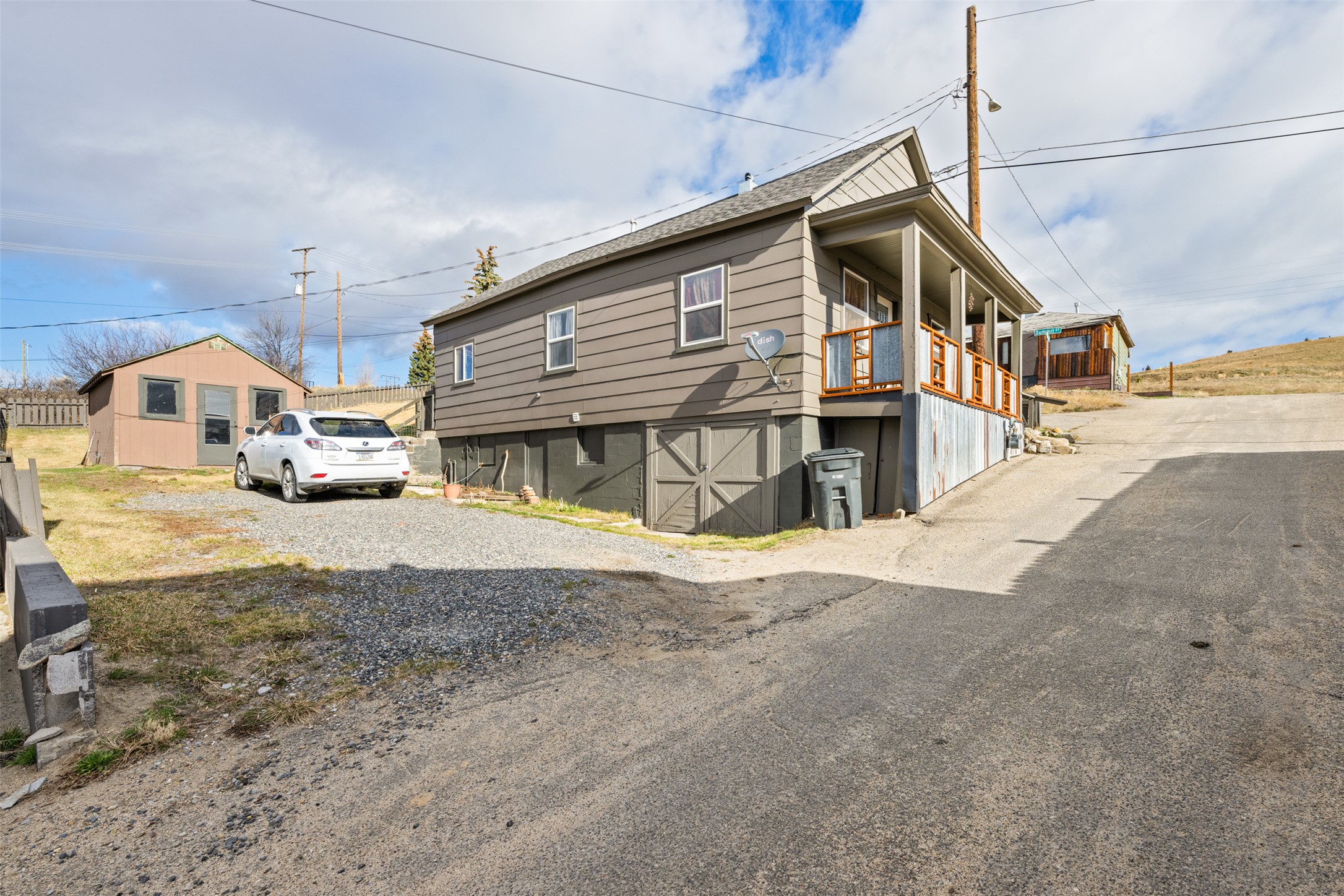 34 E Summit Street Property Photo 28