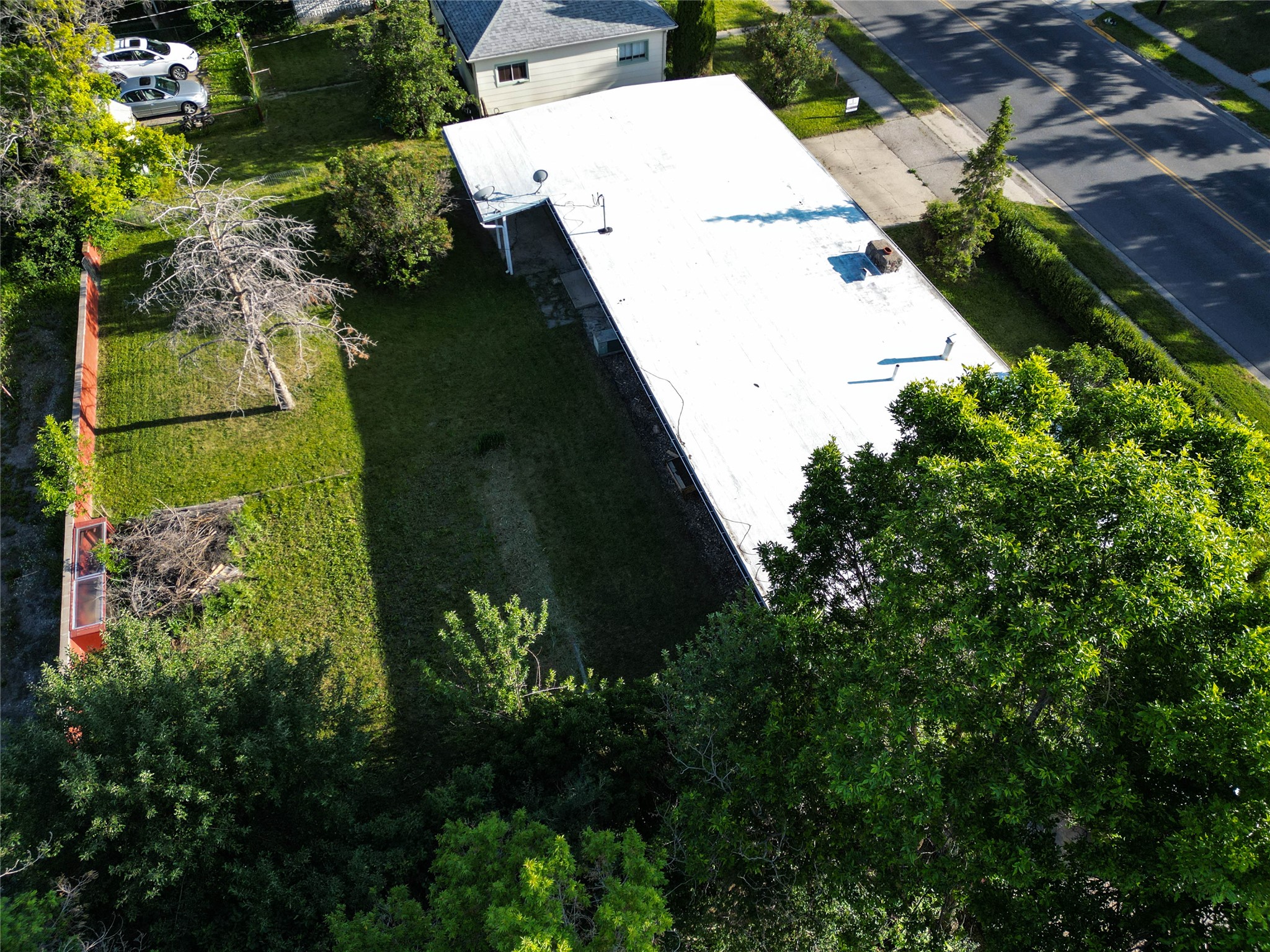 412 S 11th Avenue Property Photo 6