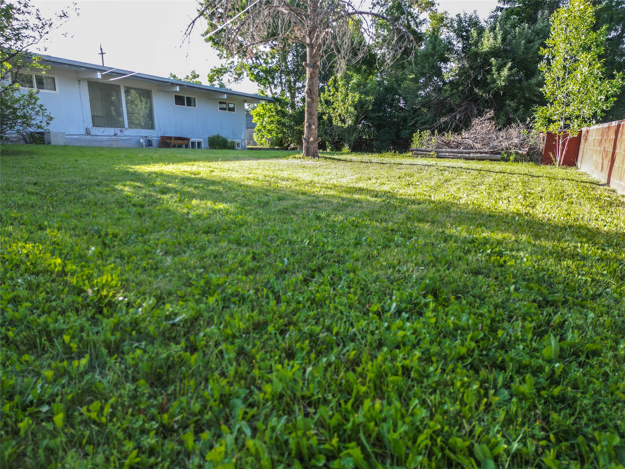 412 S 11th Avenue Property Photo 10