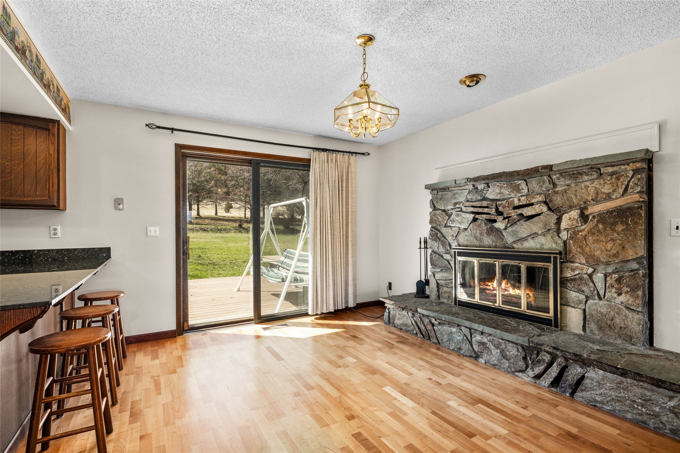 212 Lakeshore Drive Property Photo 19
