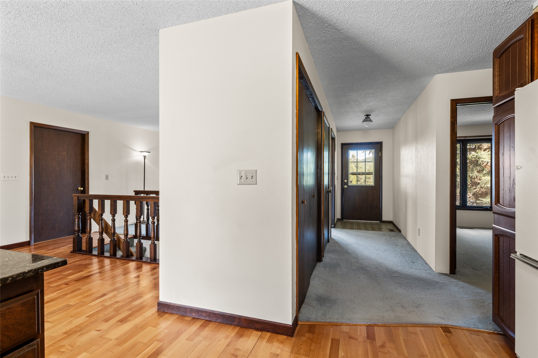 212 Lakeshore Drive Property Photo 22