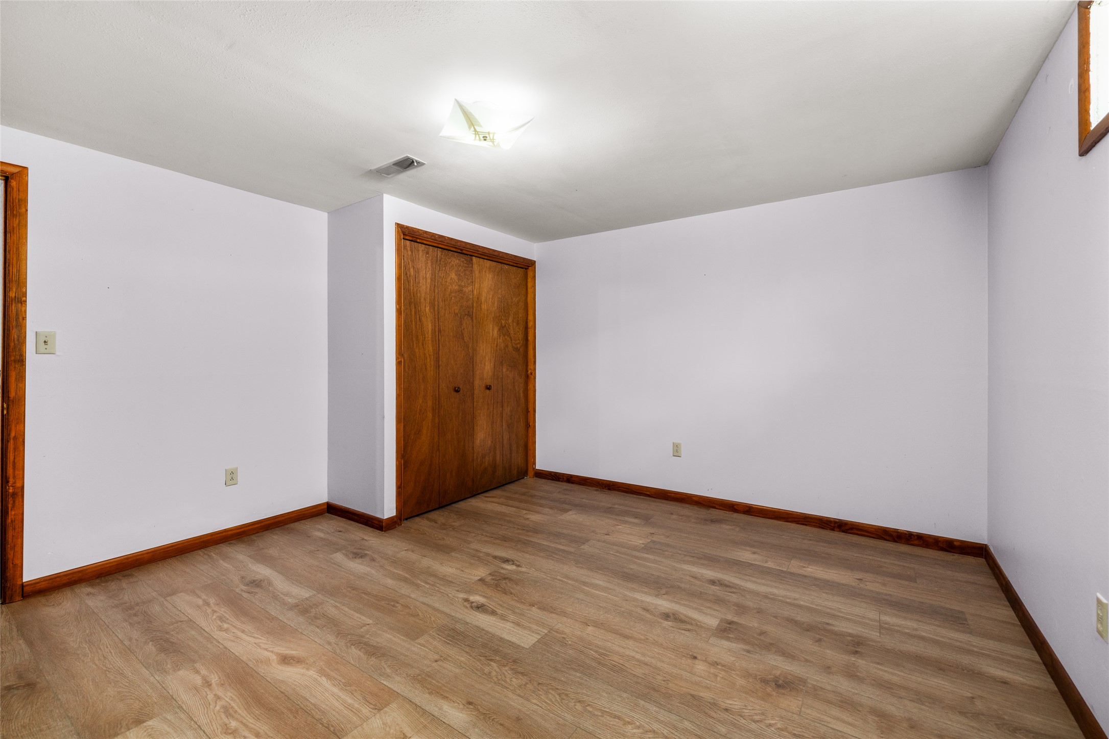 212 Lakeshore Drive Property Photo 32