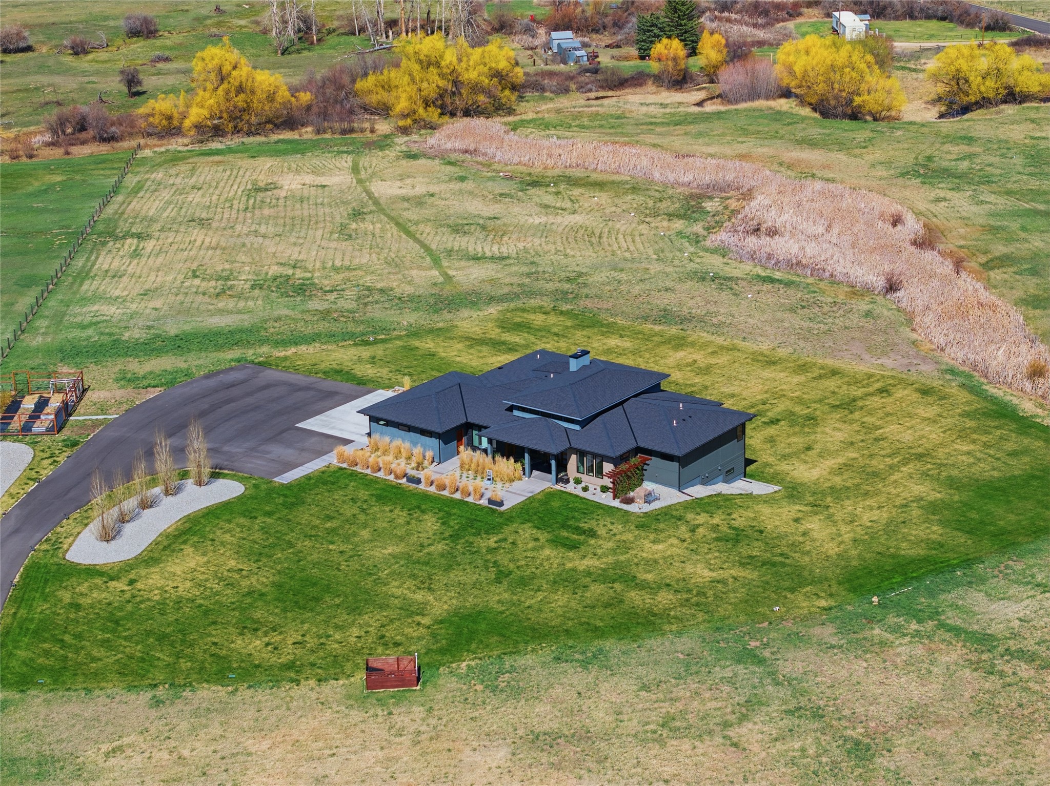 773 Stone Creek Loop Property Photo 4