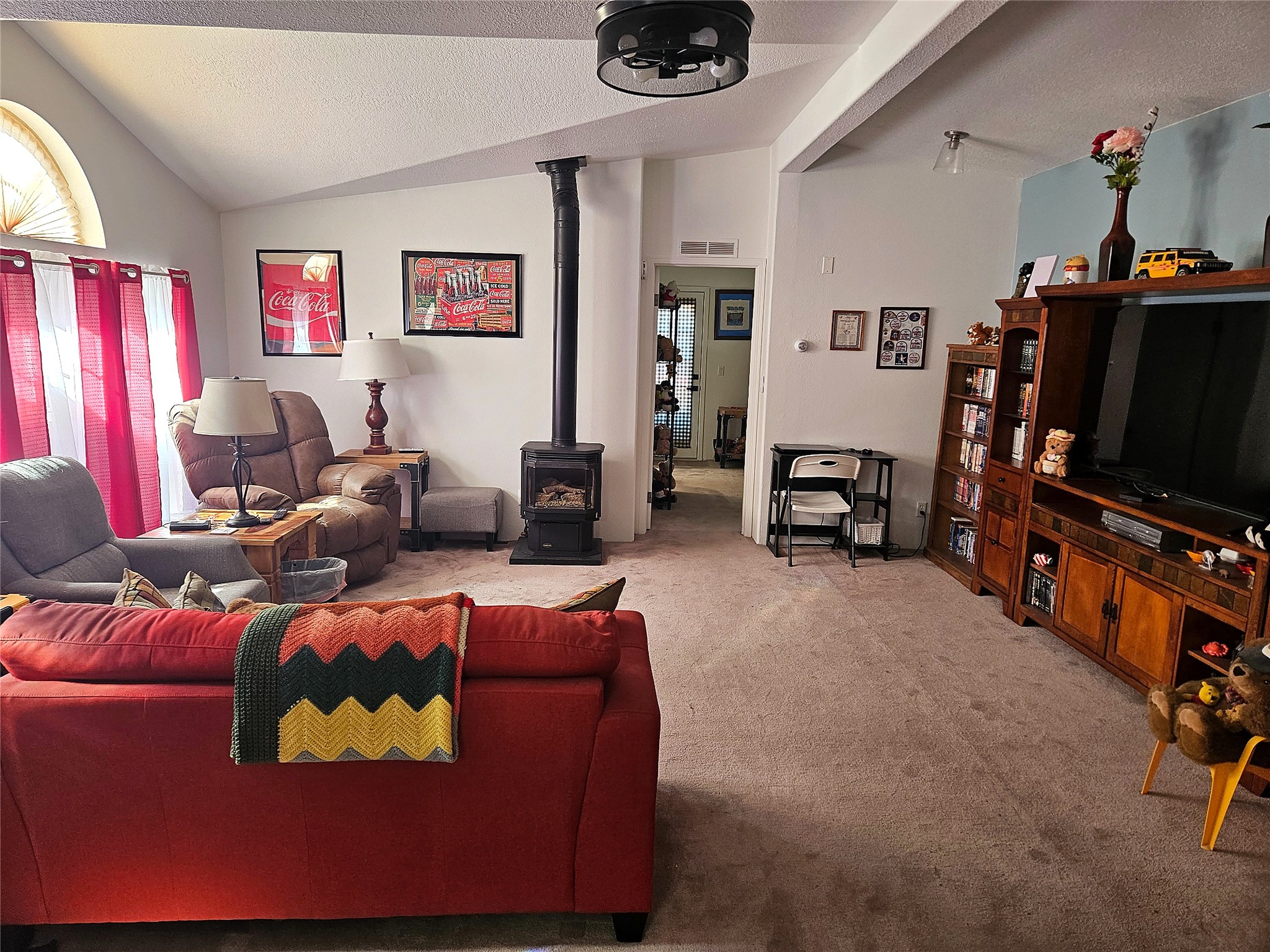 1725 Dukes Avenue Property Photo 3