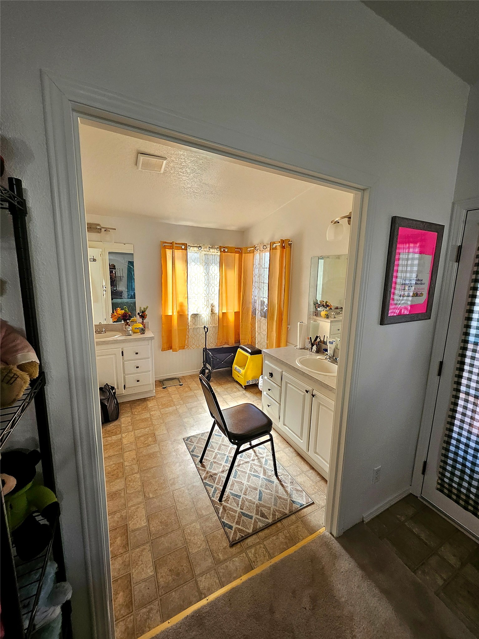 1725 Dukes Avenue Property Photo 17