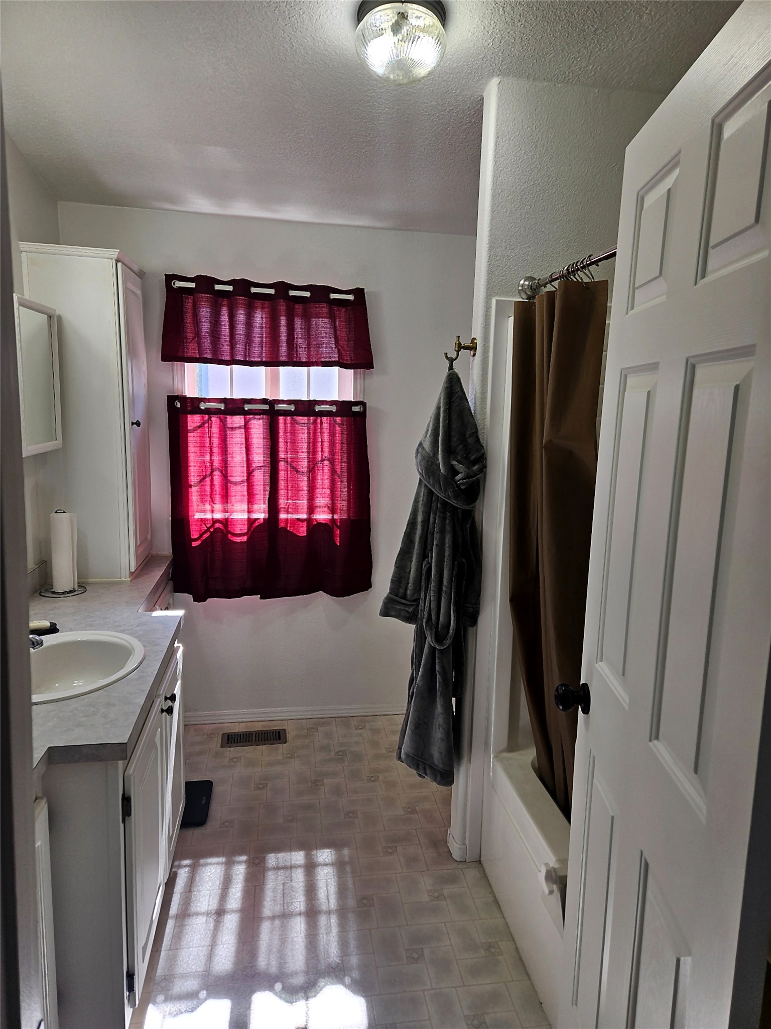 1725 Dukes Avenue Property Photo 39
