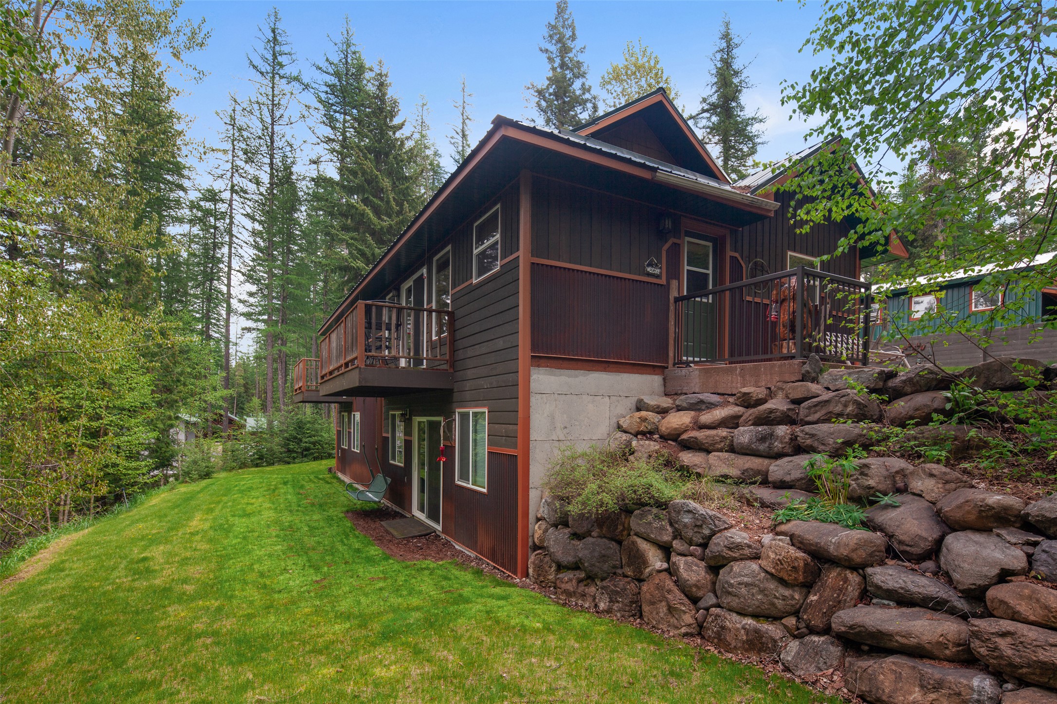 151 4th Street W Property Photo 1