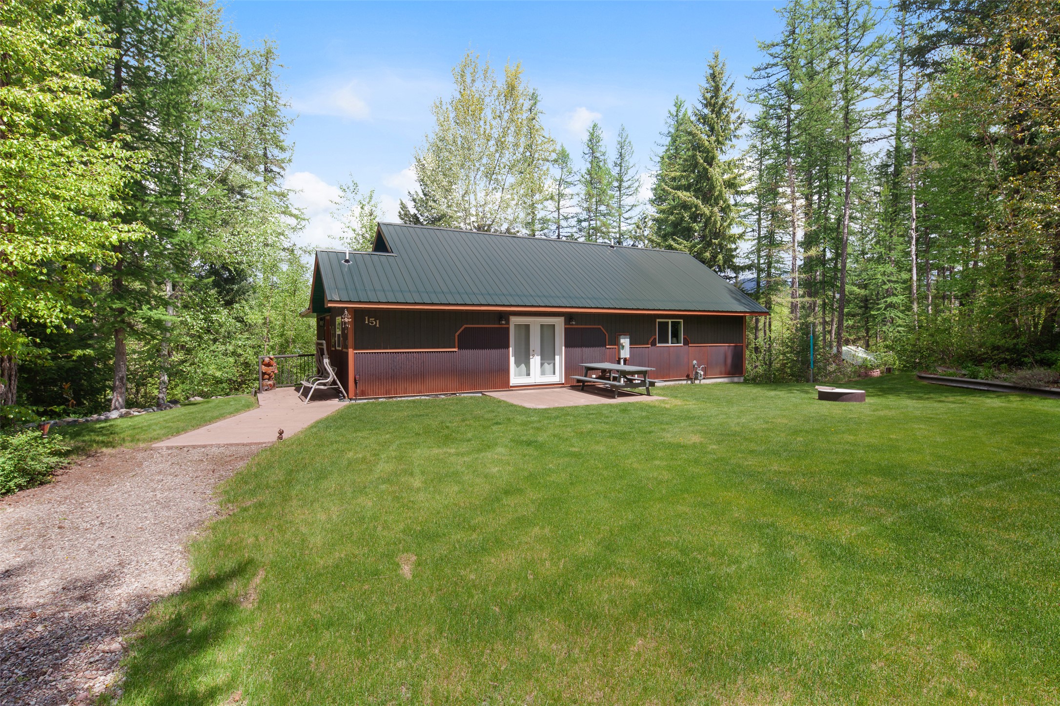 151 4th Street W Property Photo 9