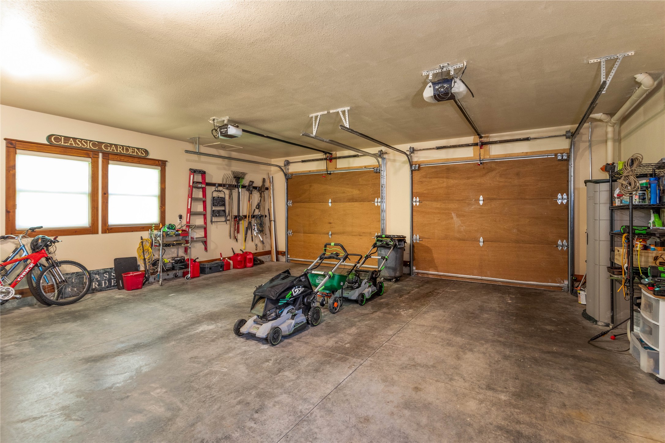 12284 Cygnet Way Property Photo 33