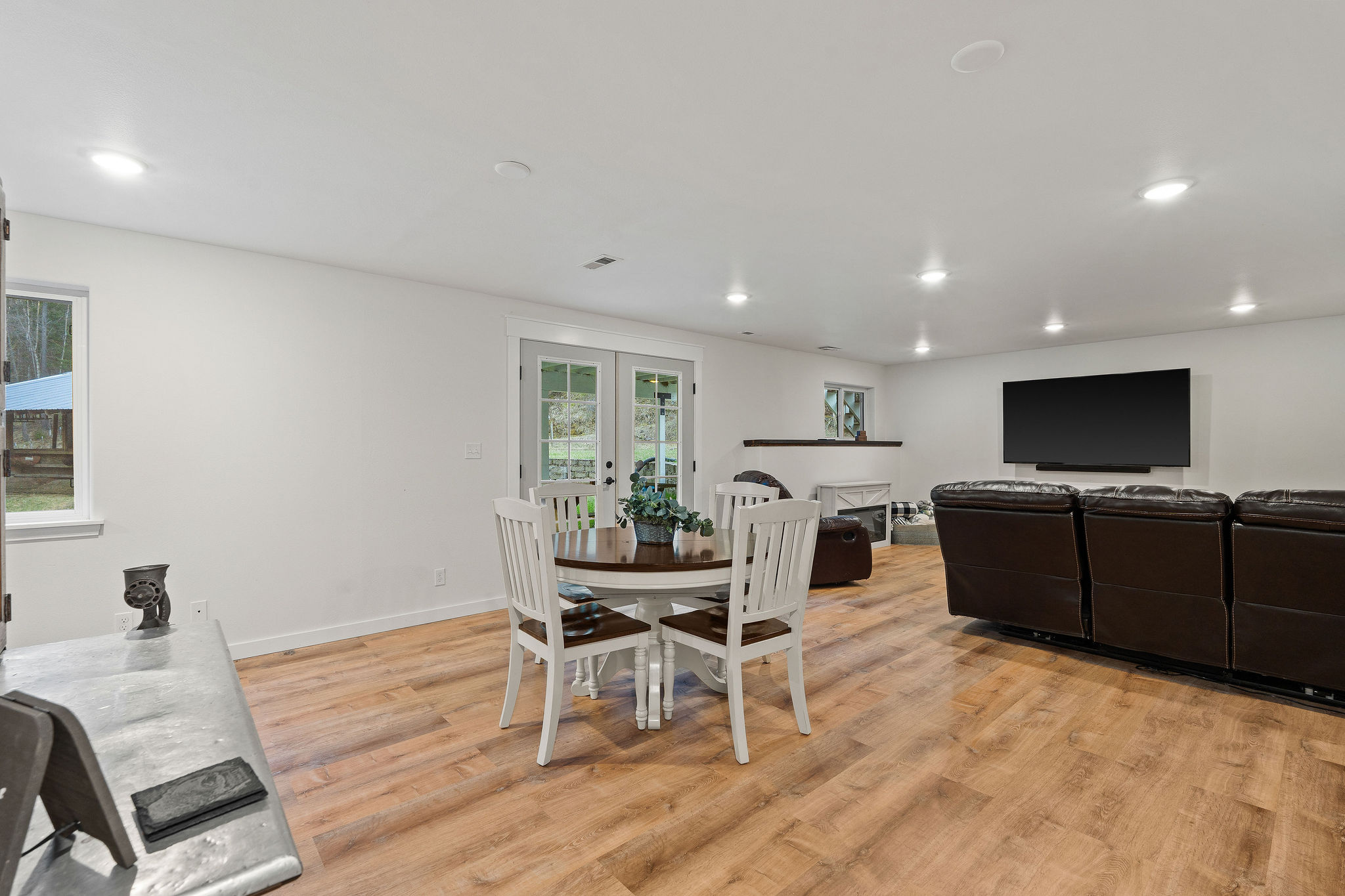 620 Swan River Road Property Photo 23