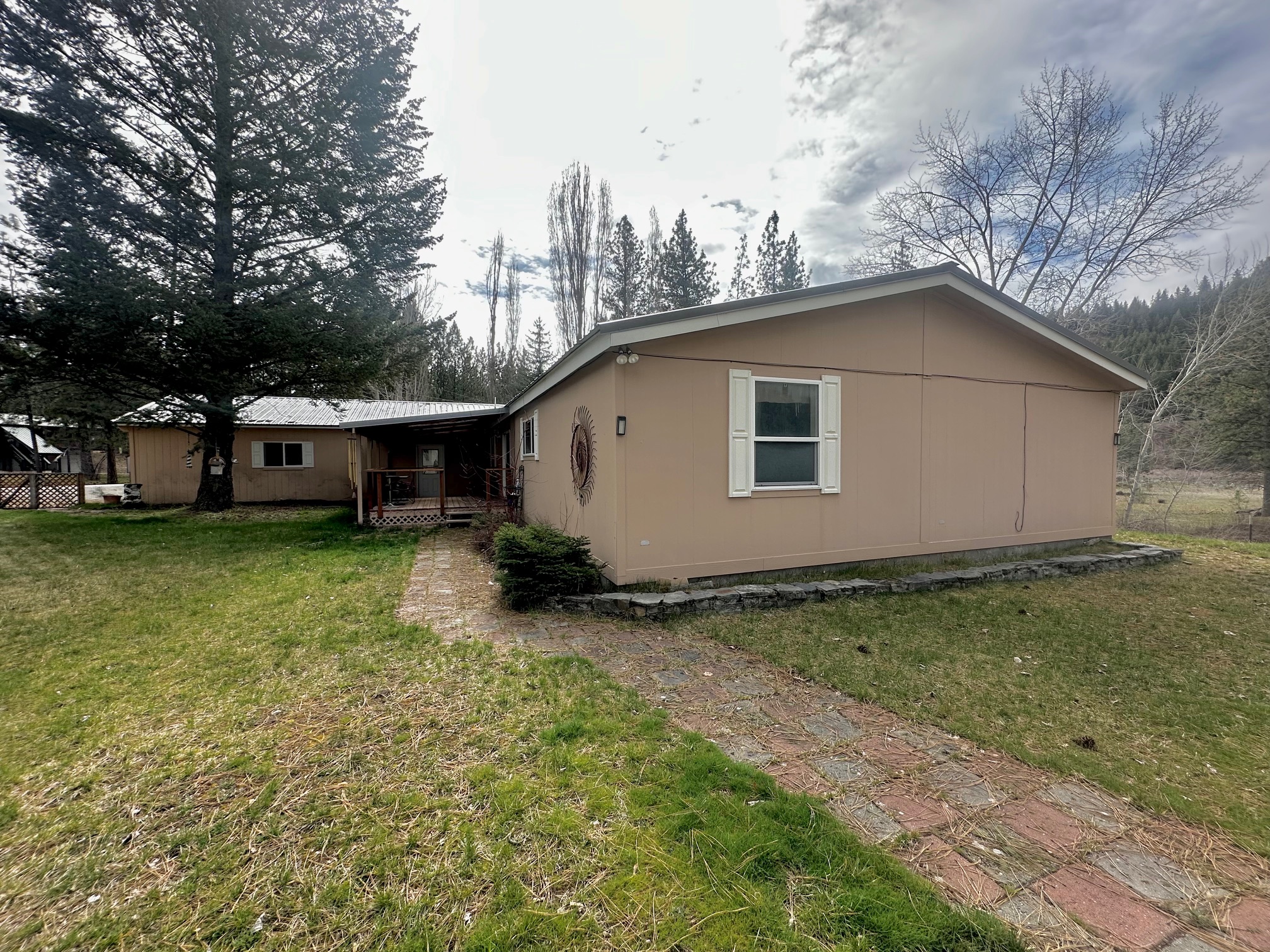 1595 River Bend Road Property Photo 6