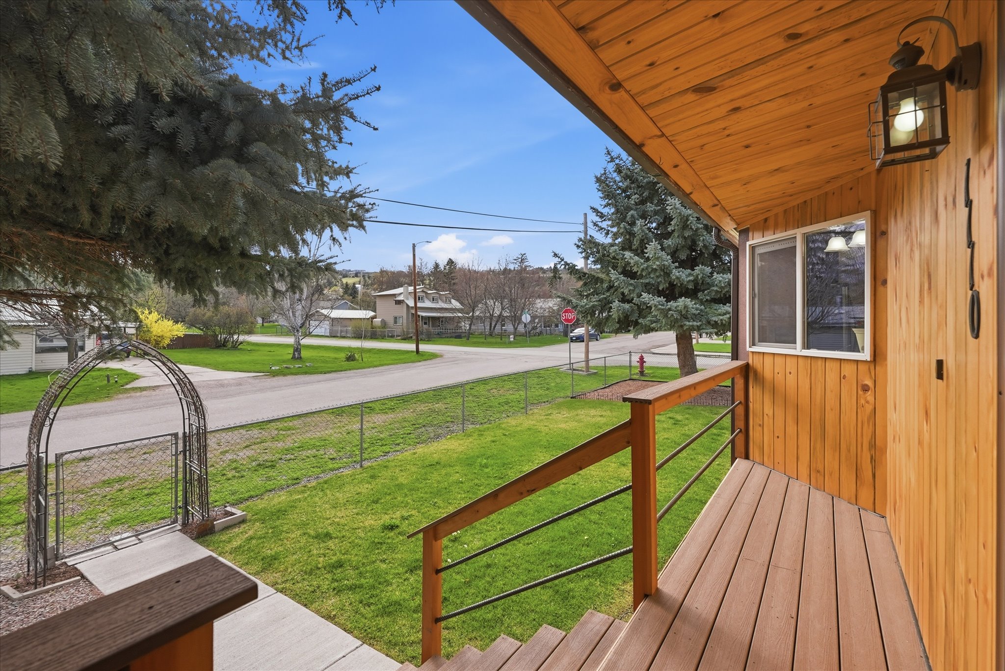 1110 5th Street E Property Photo 9