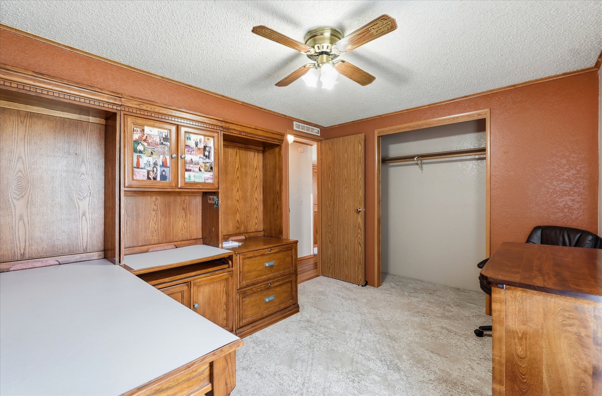 1110 5th Street E Property Photo 25
