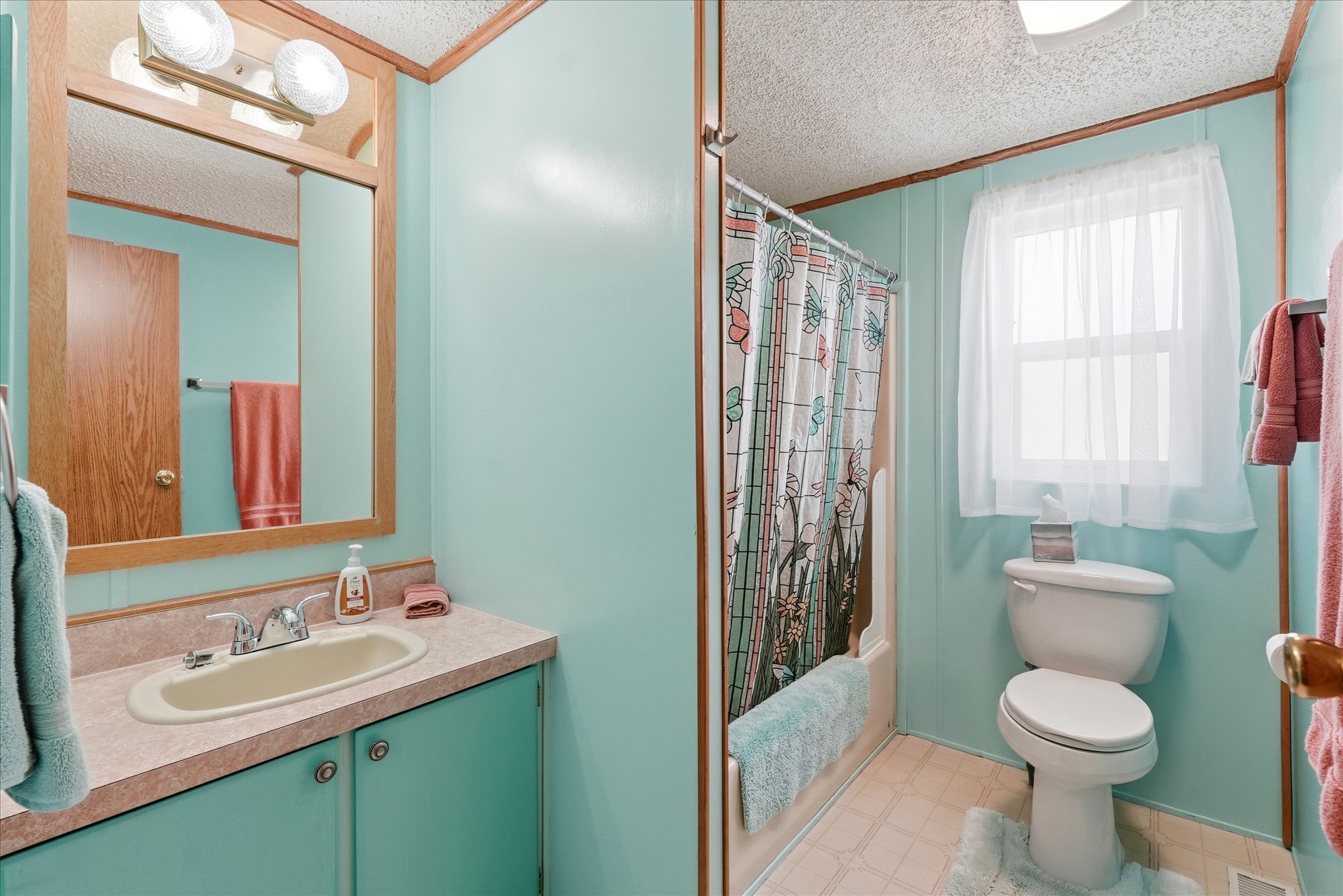 1110 5th Street E Property Photo 26