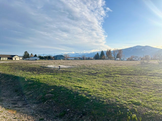 NHN Broken Spoke Road Lot 4 Property Photo 1