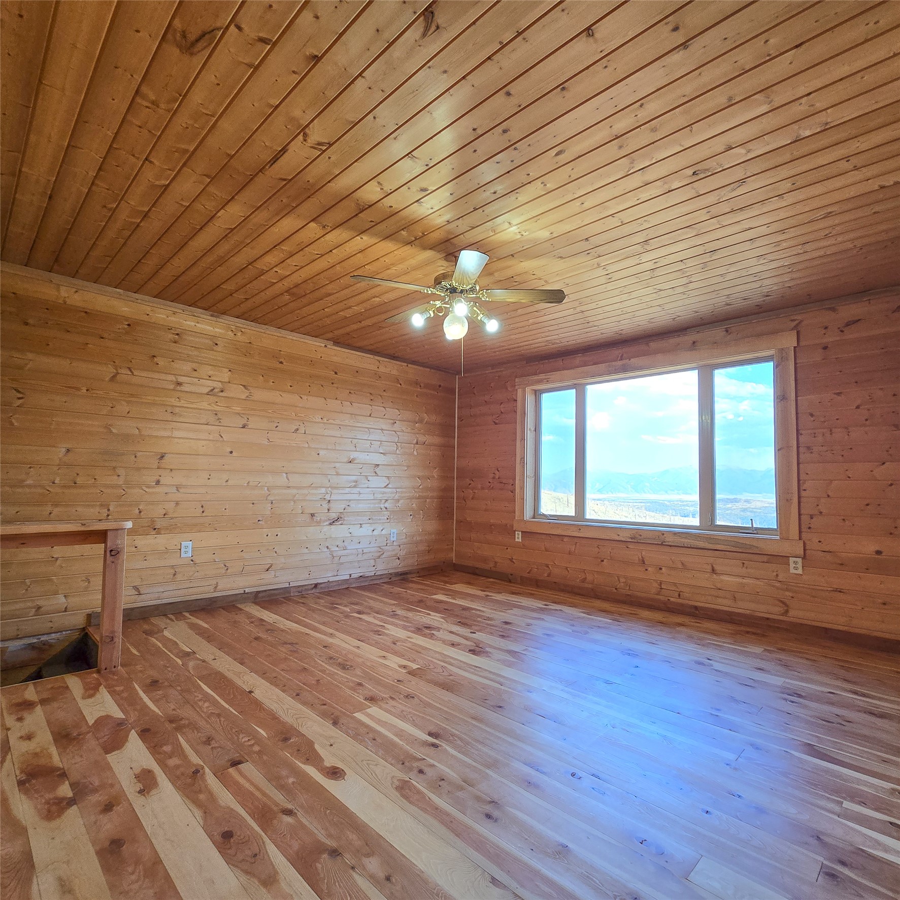 210 Friendspring Road Property Photo 9