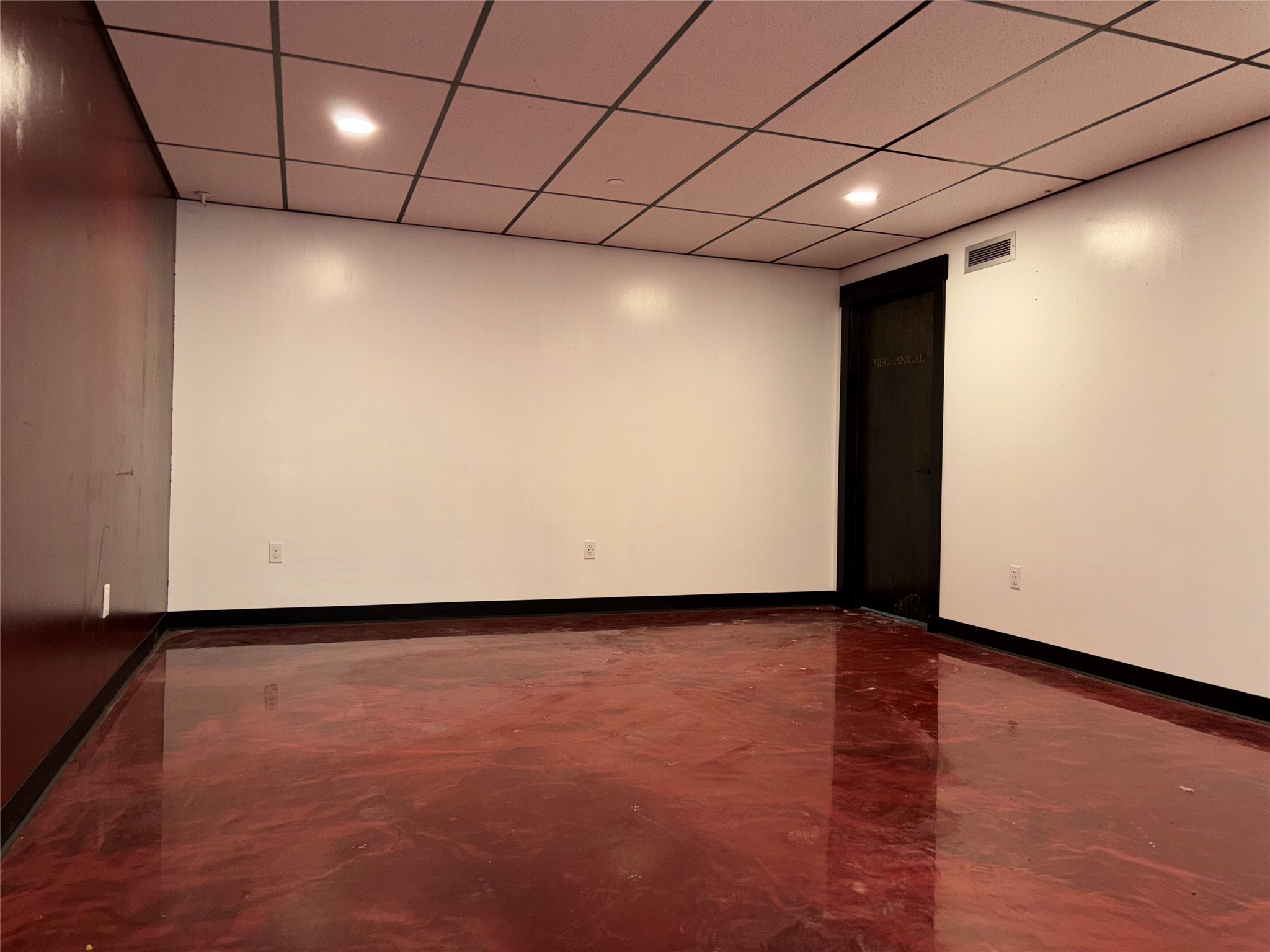 801 N Fee Street Property Photo 4