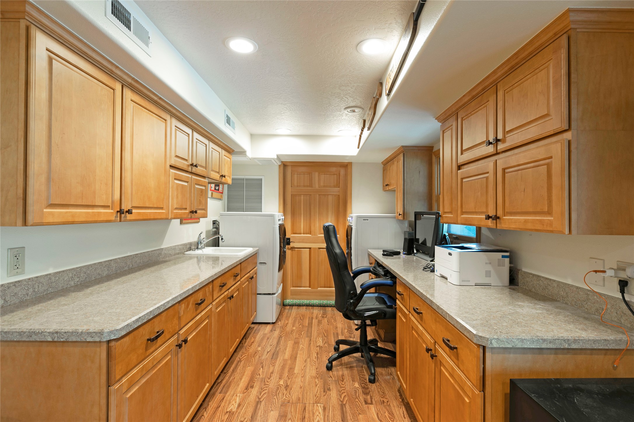 4580 Whitewater Park Property Photo 33
