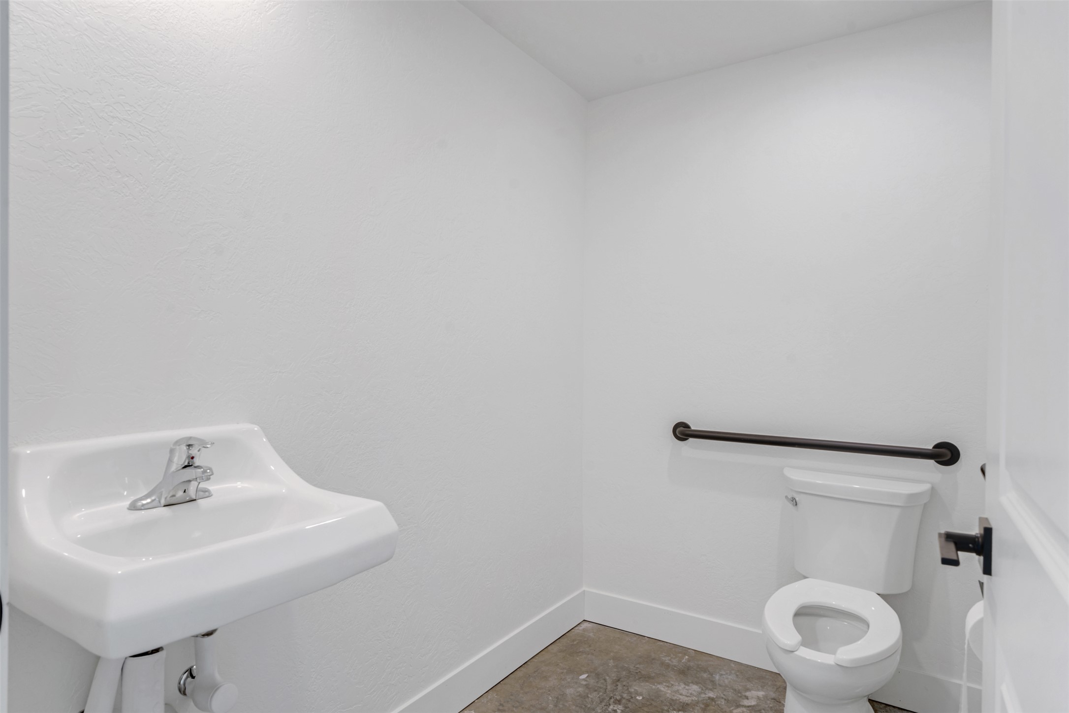 82 Rock Chuck Road Property Photo 11