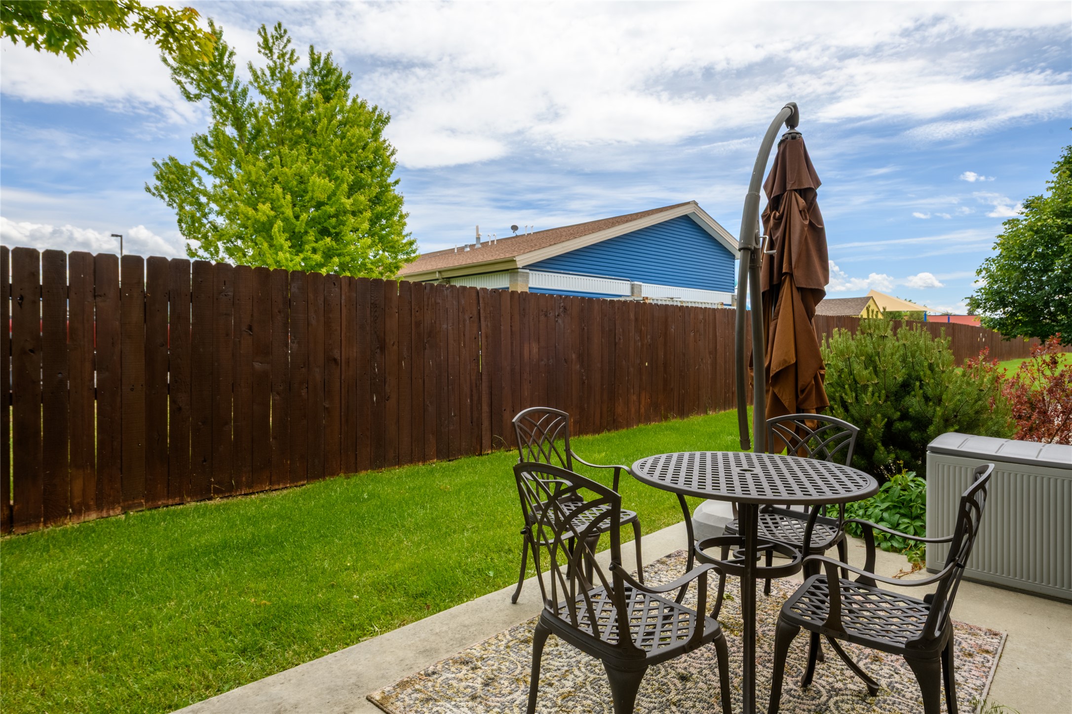 156 Villa Court Property Photo 3