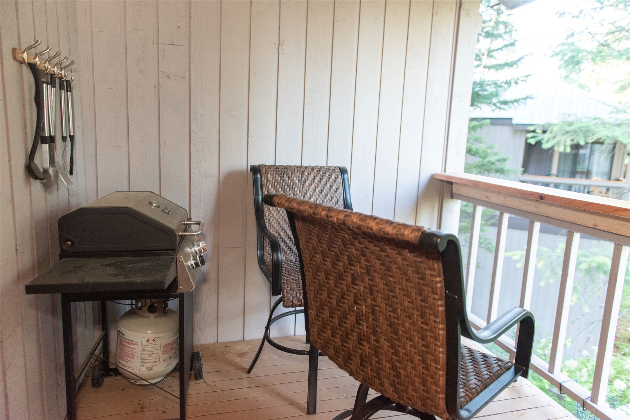 14 Tamarack Lane 7a Property Photo 9