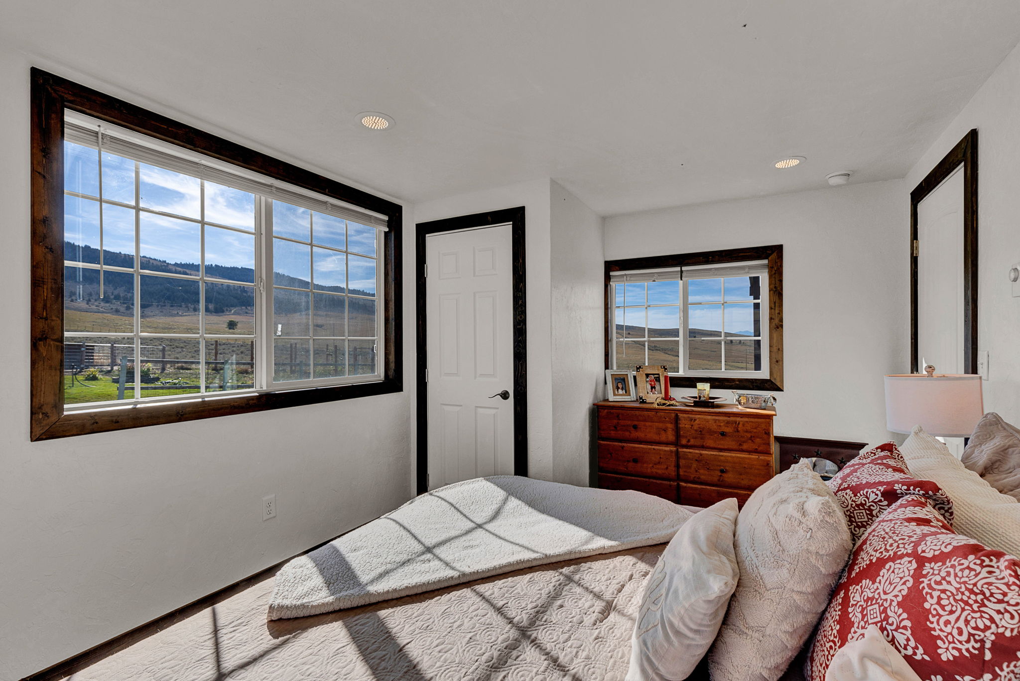 561 Double D Road Property Photo 6
