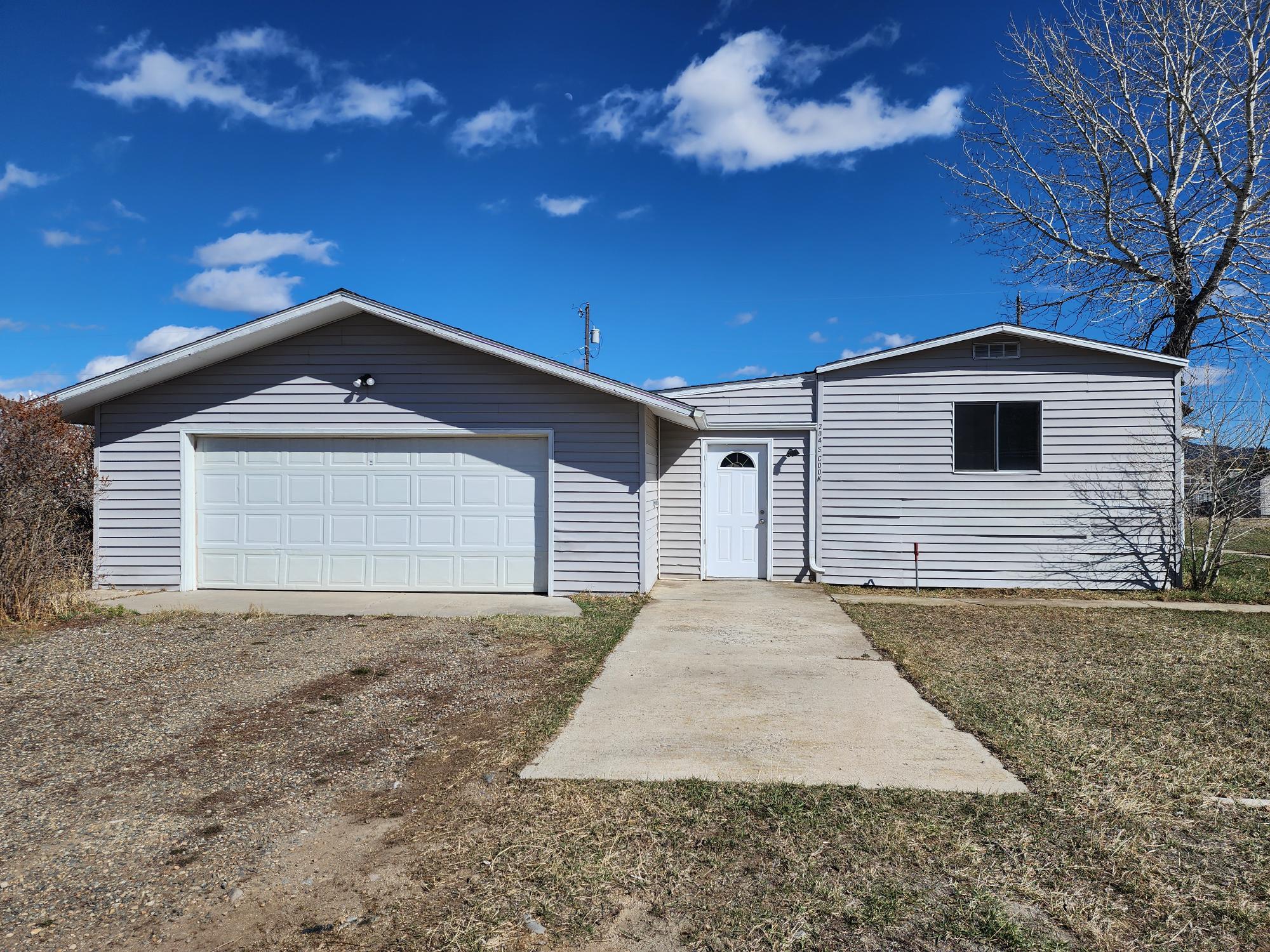 204 S Cook Street Property Photo 4