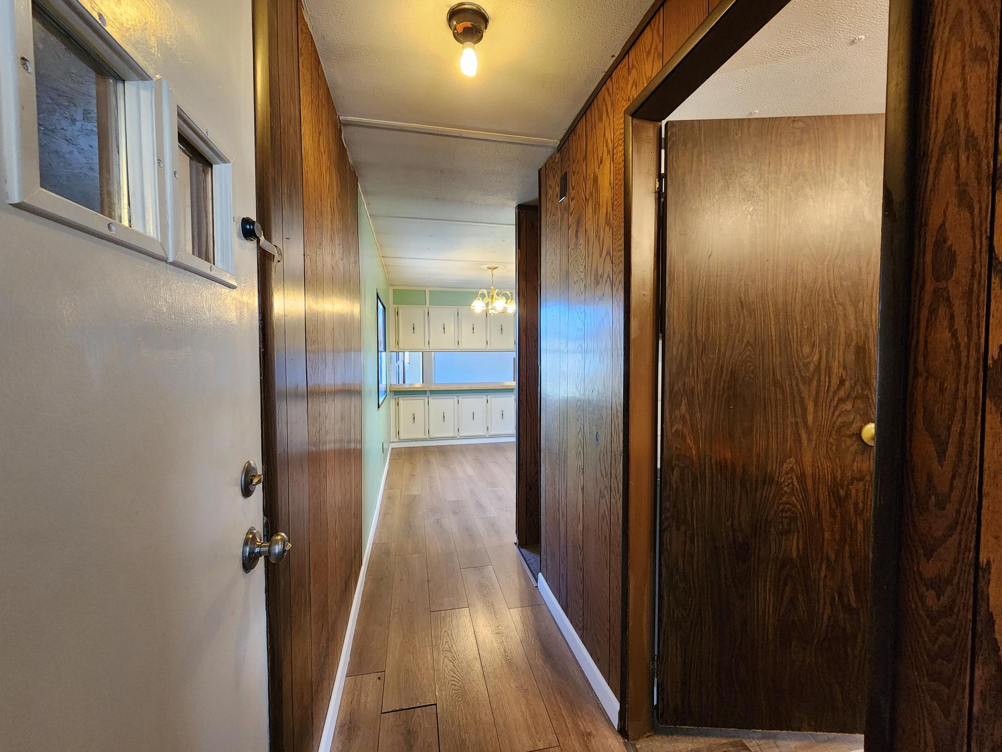 204 S Cook Street Property Photo 9