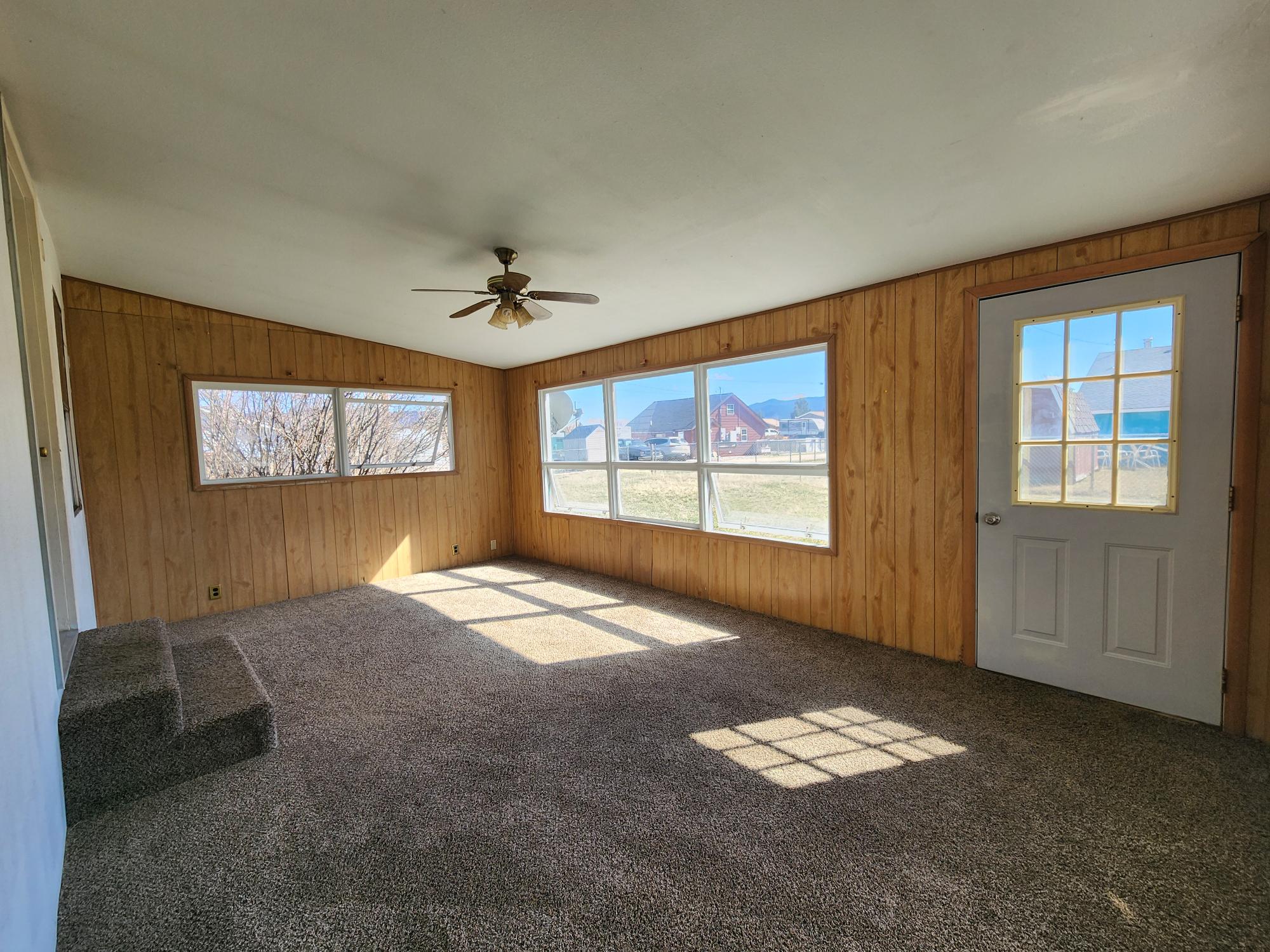 204 S Cook Street Property Photo 16