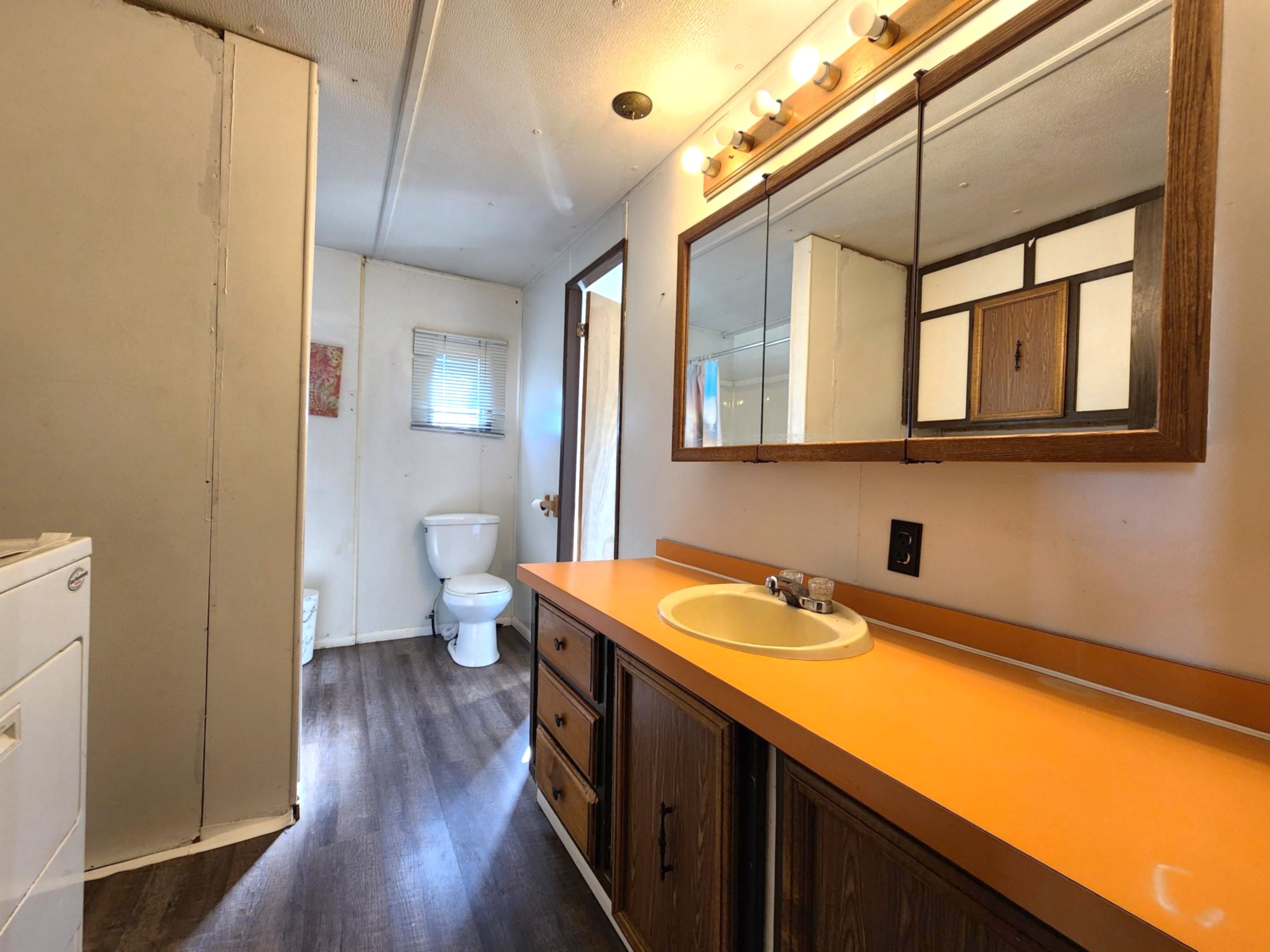 204 S Cook Street Property Photo 23