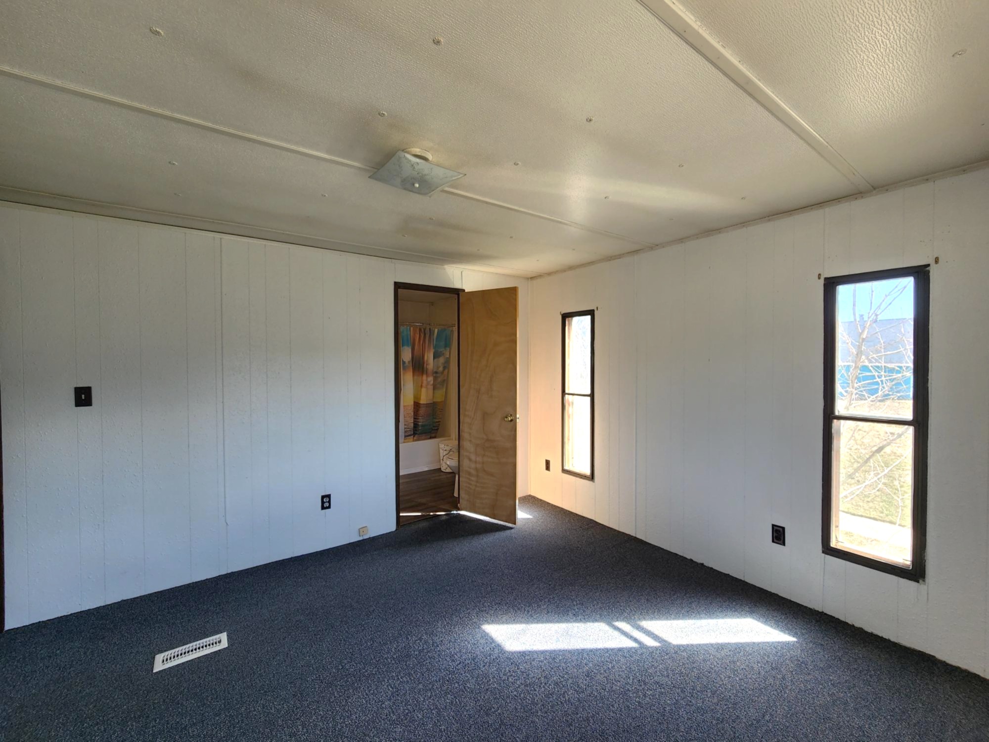 204 S Cook Street Property Photo 25