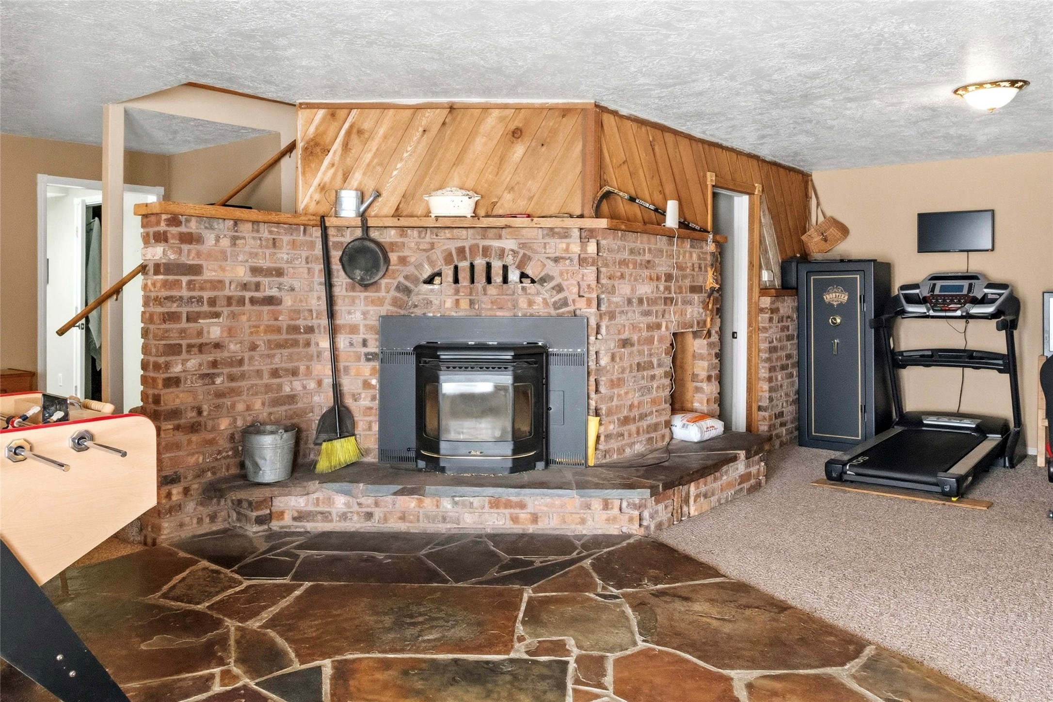 240 Roosevelt Drive Property Photo 29