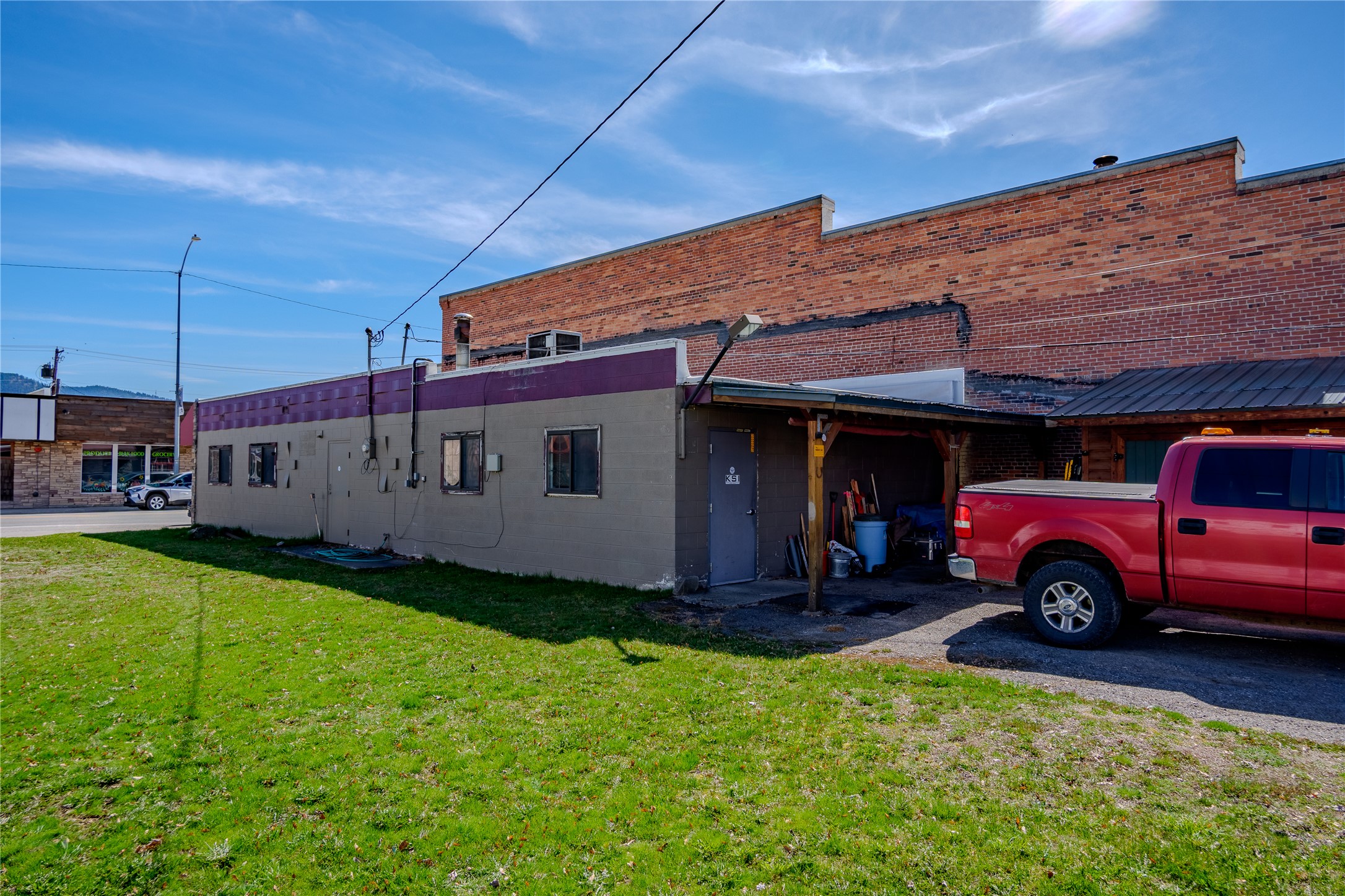 314 California Avenue Property Photo 18