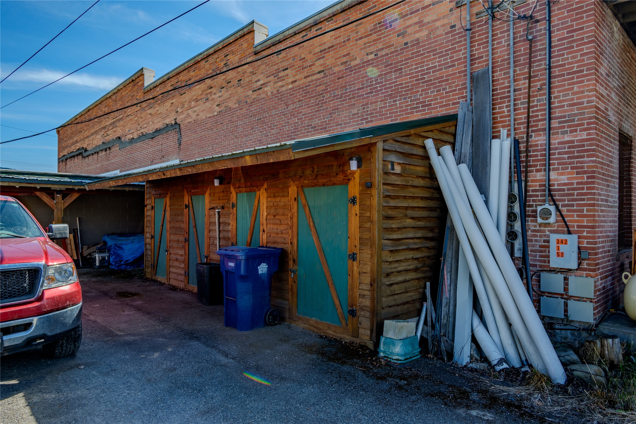 314 California Avenue Property Photo 21
