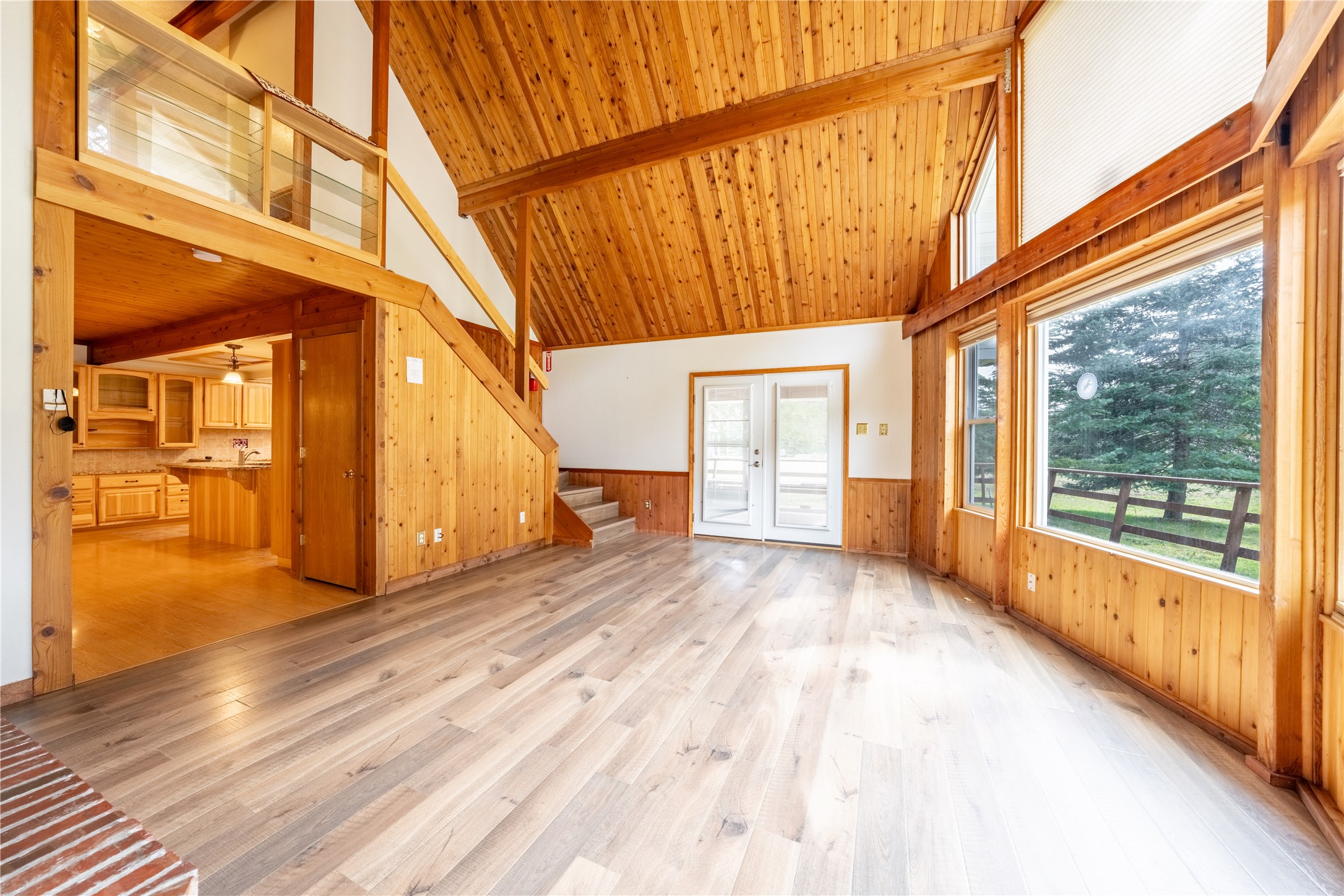 6367 Kootenai River Road Property Photo 11