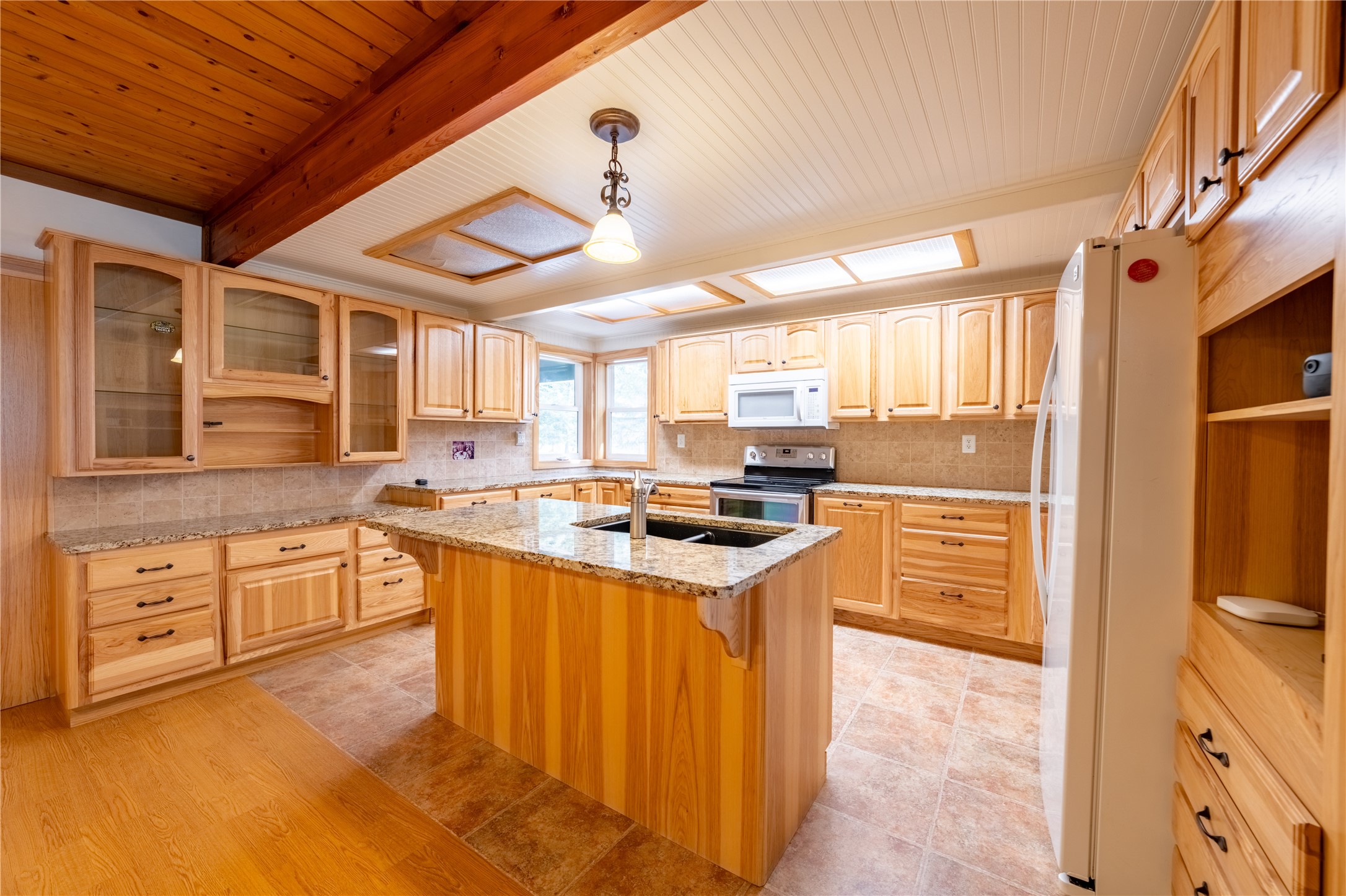 6367 Kootenai River Road Property Photo 12